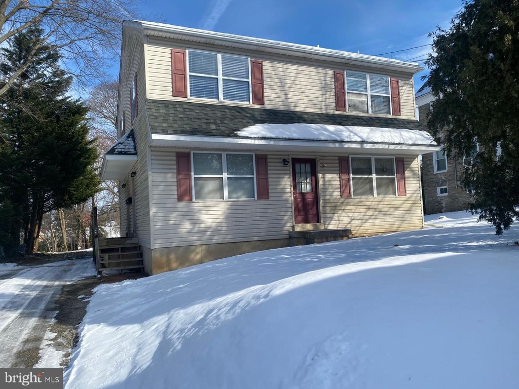 Photo of 2825 Mt Carmel Ave #B, GLENSIDE, PA 19038 (MLS # PAMC2168318)
