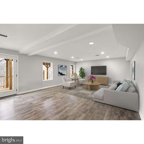 POTOMAC HUNT - Residential