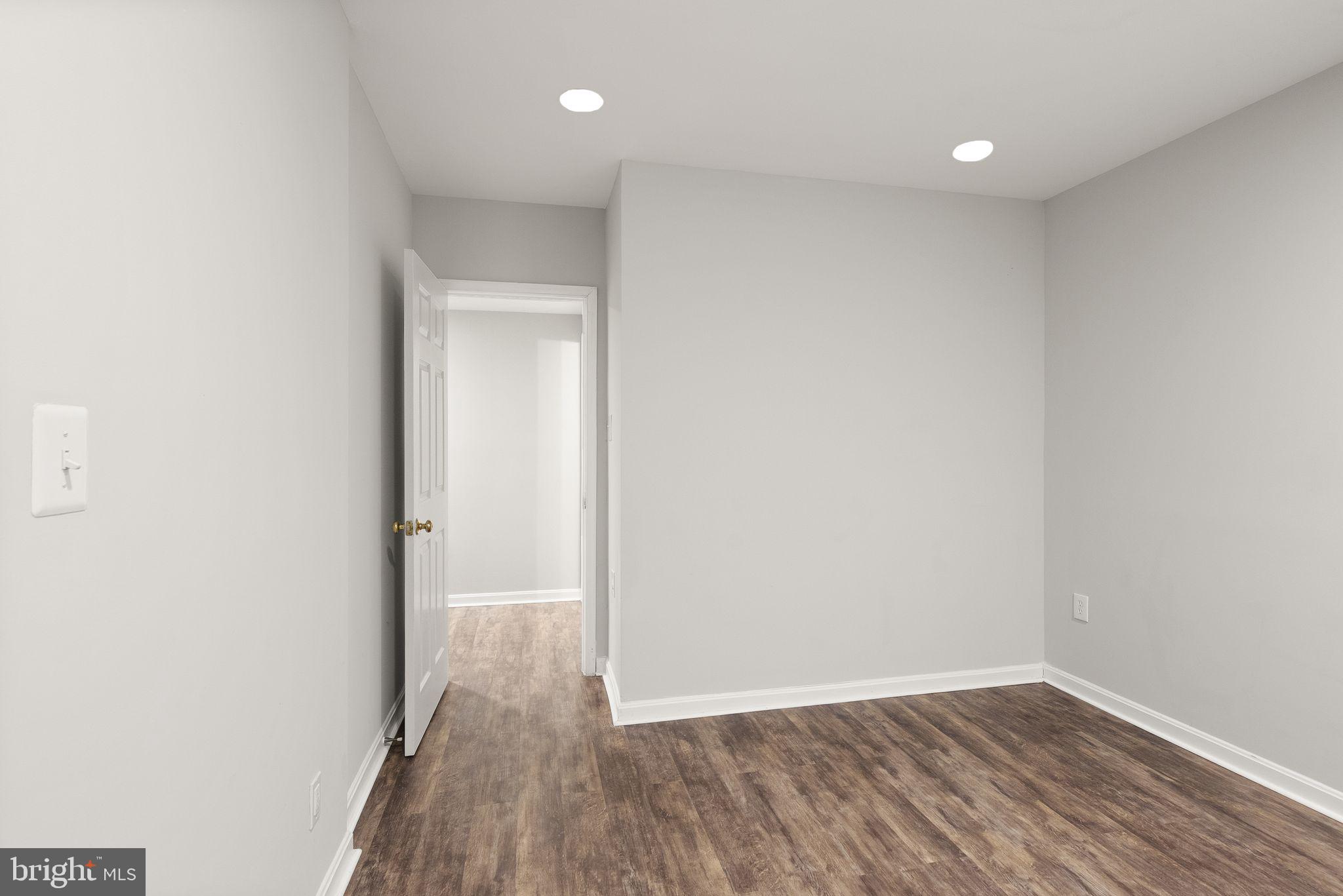 POTOMAC HUNT - Residential