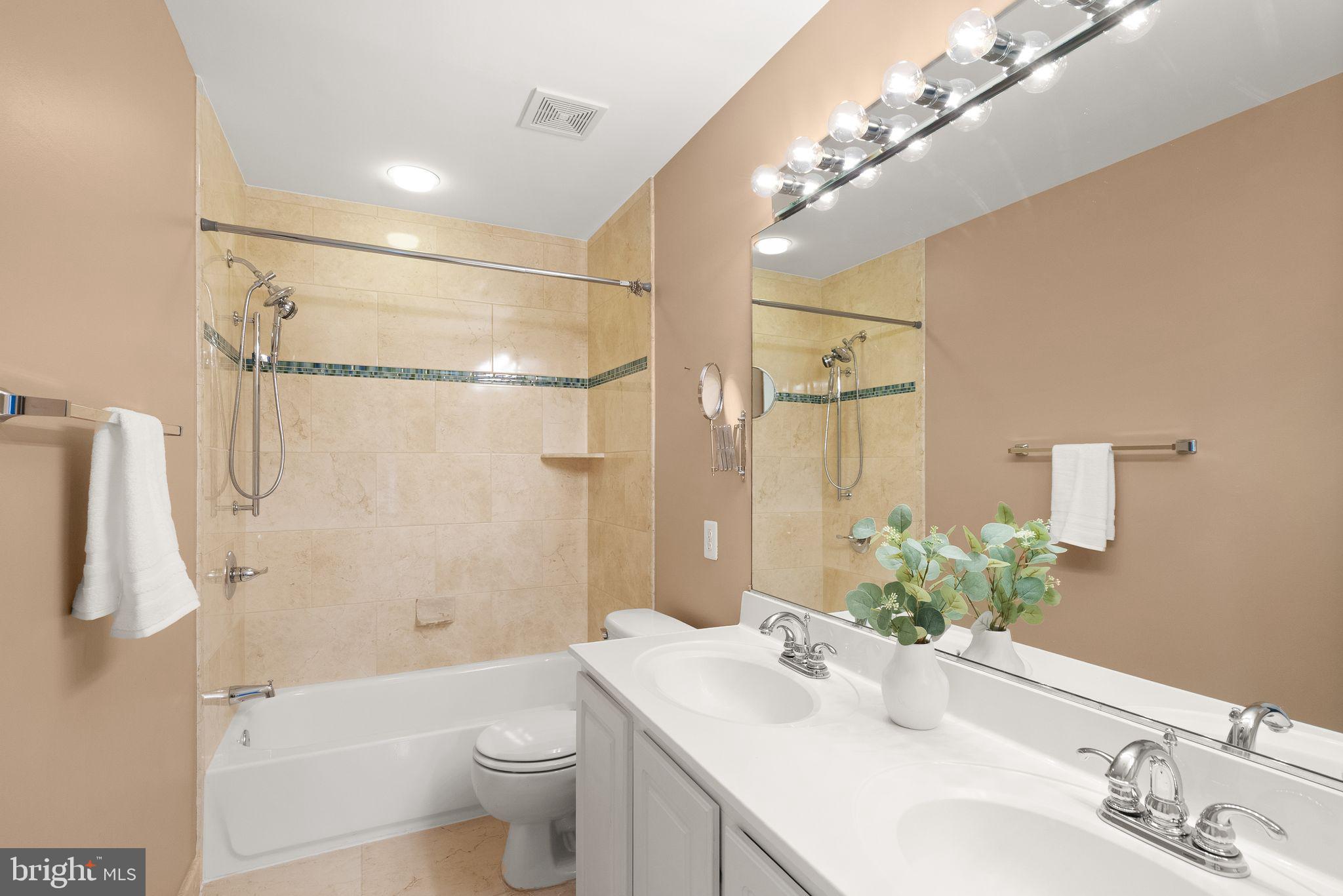 POTOMAC HUNT - Residential