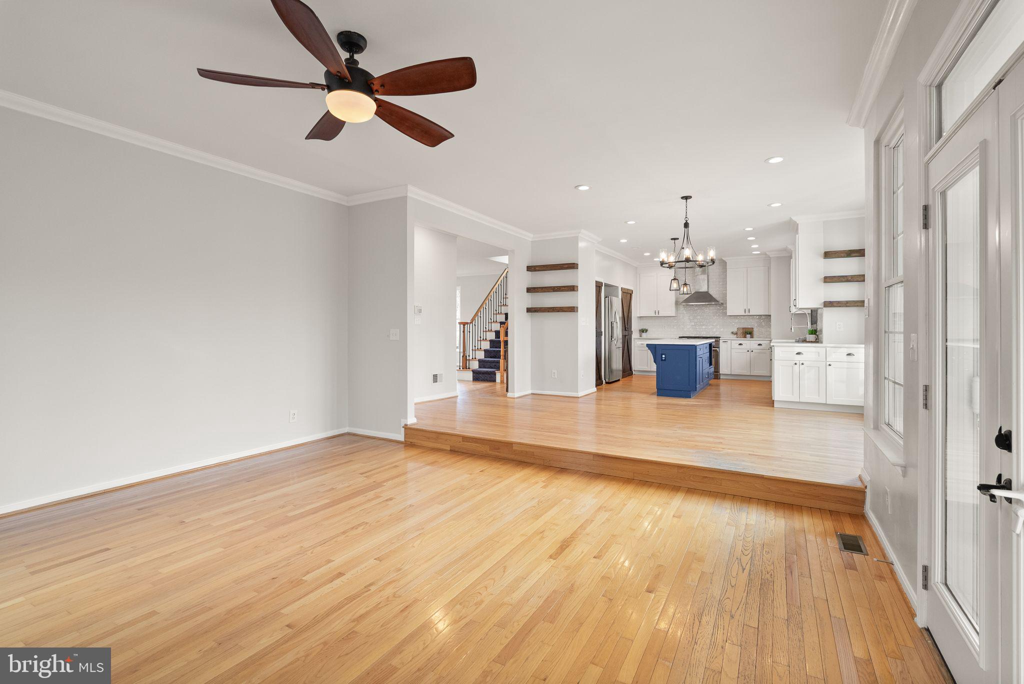 POTOMAC HUNT - Residential