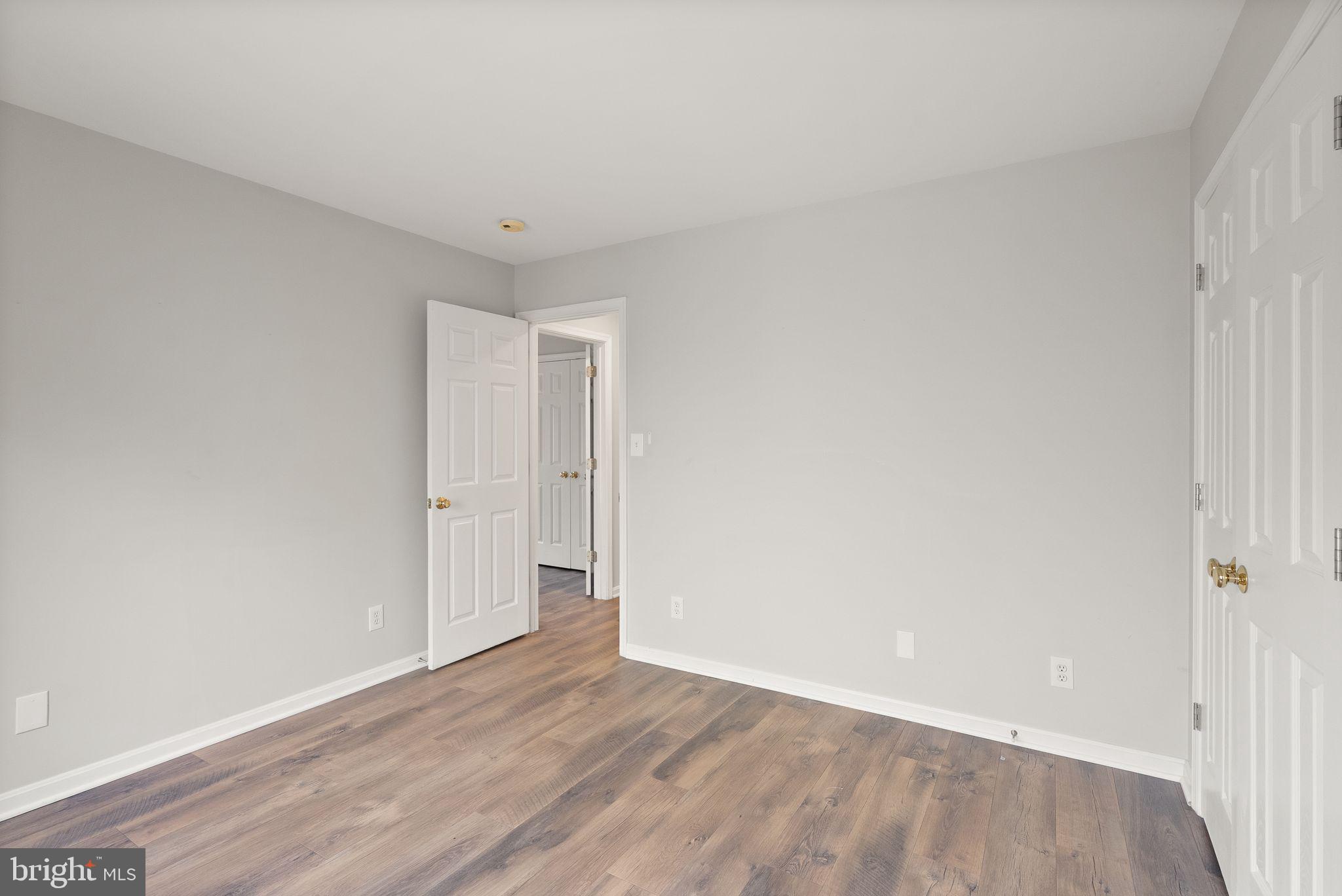 POTOMAC HUNT - Residential