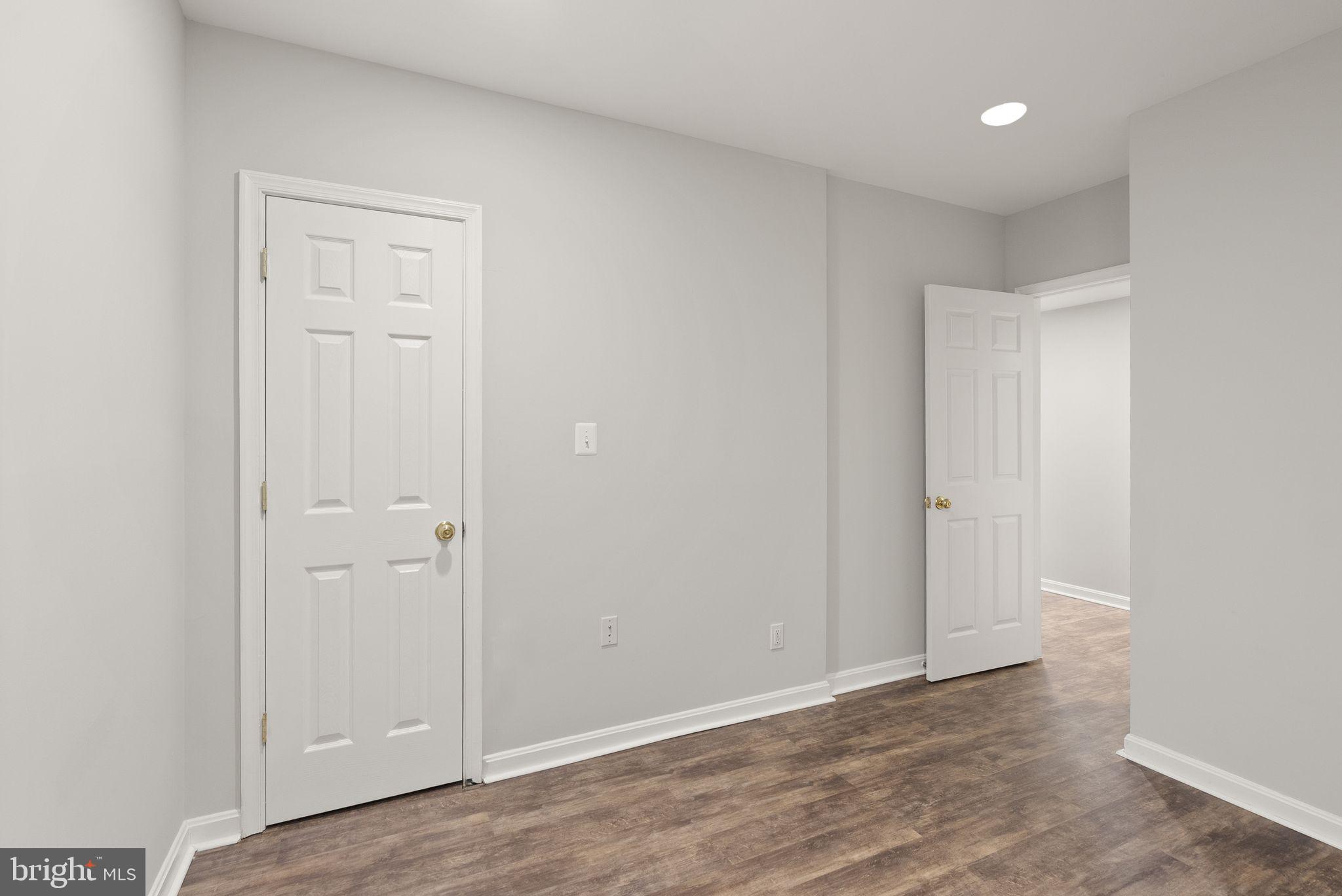 POTOMAC HUNT - Residential