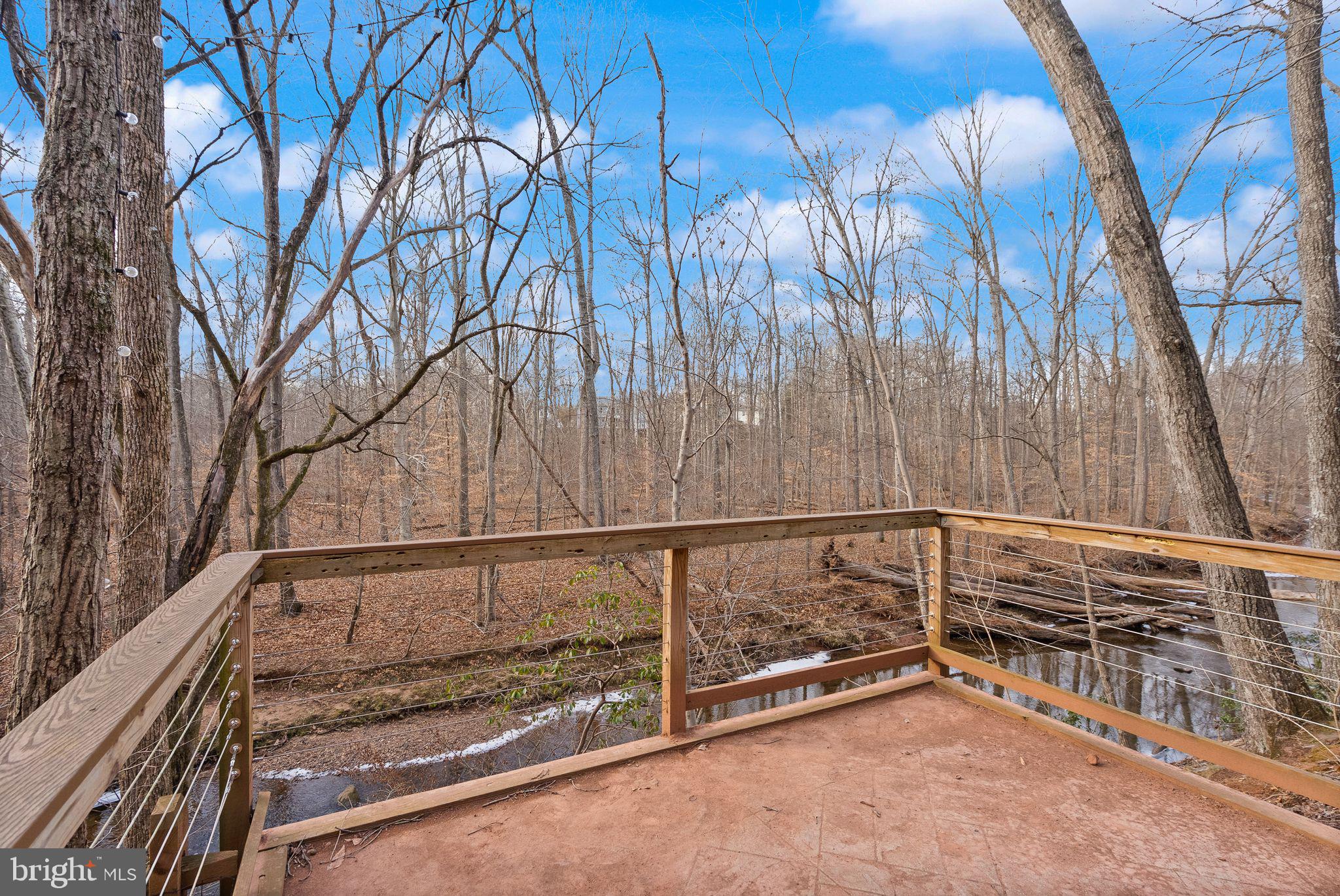 POTOMAC HUNT - Residential