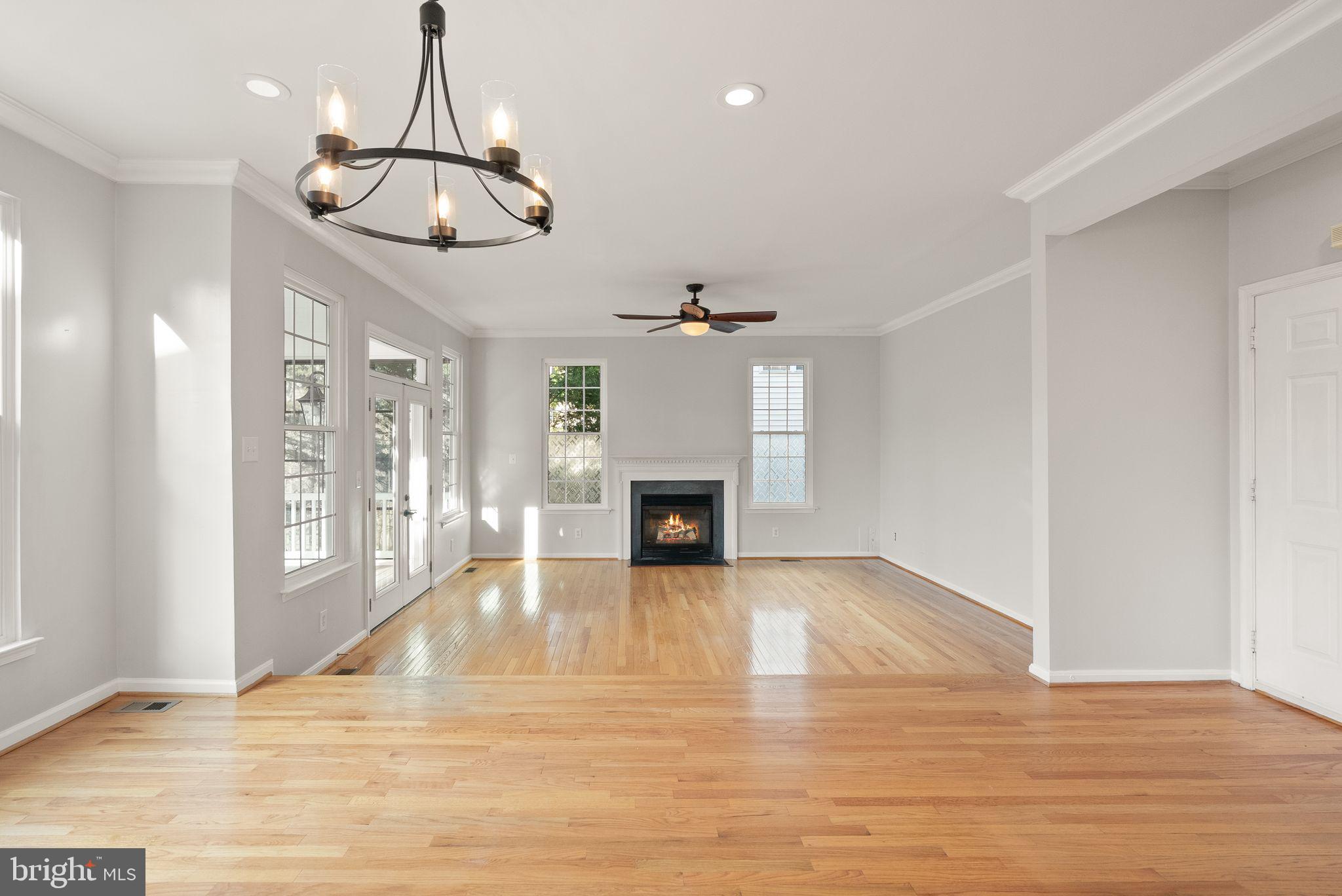 POTOMAC HUNT - Residential