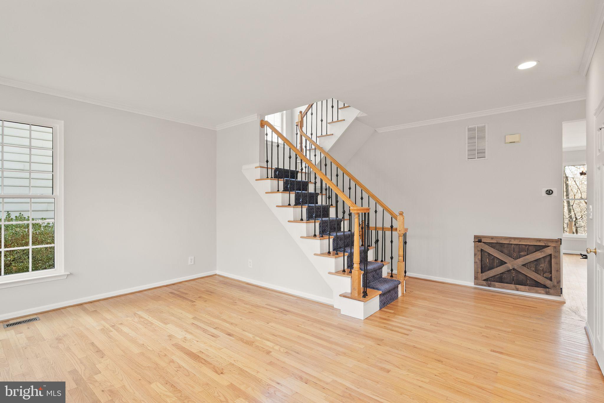 POTOMAC HUNT - Residential