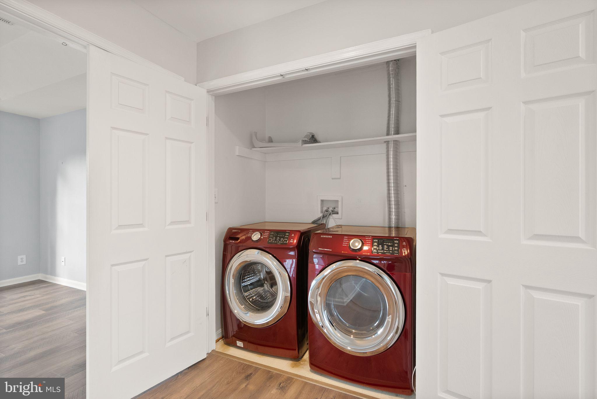 POTOMAC HUNT - Residential