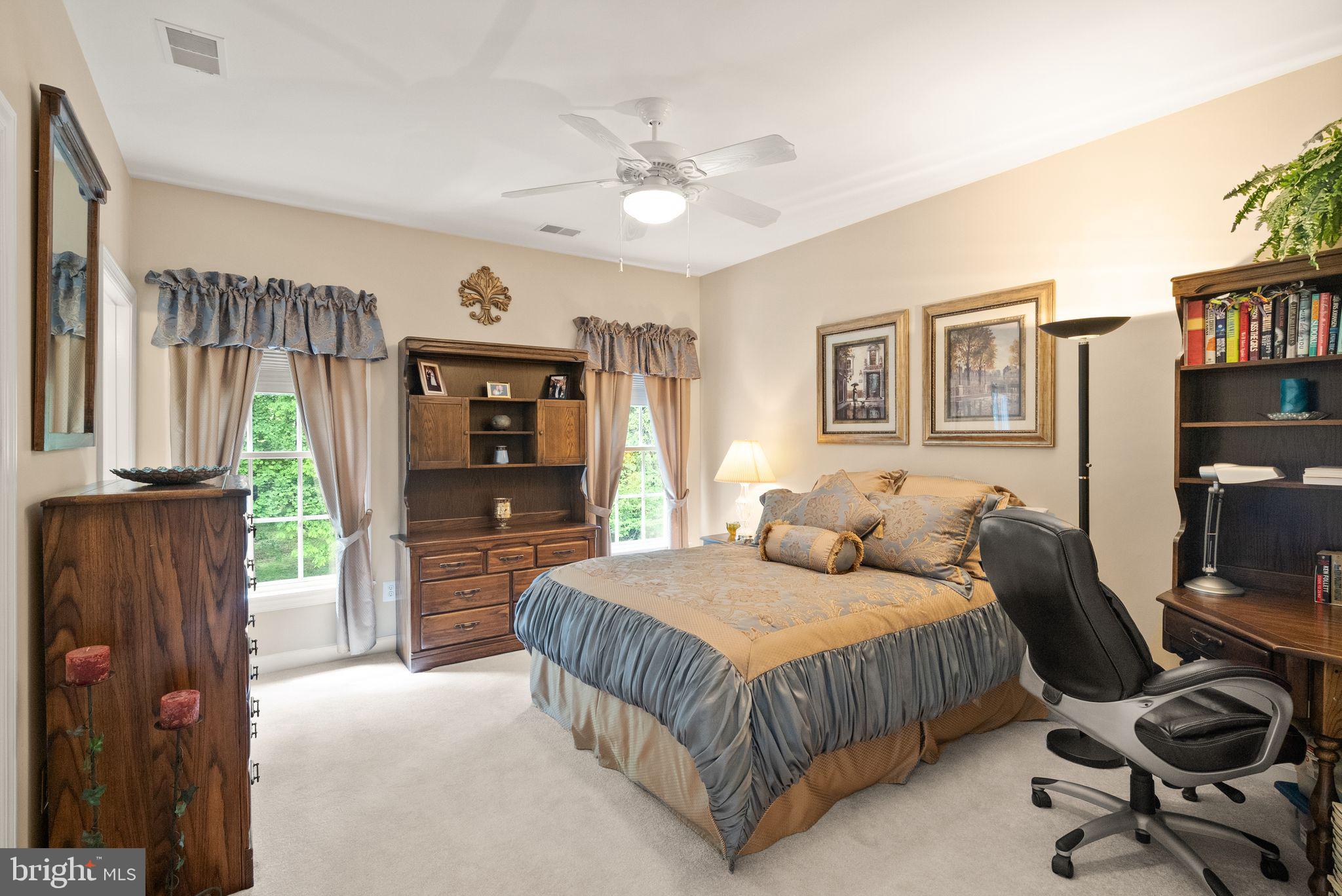HERITAGE FARMS - Residential