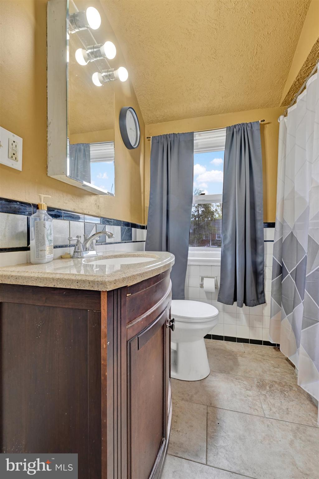 NORTHWOOD - Residential