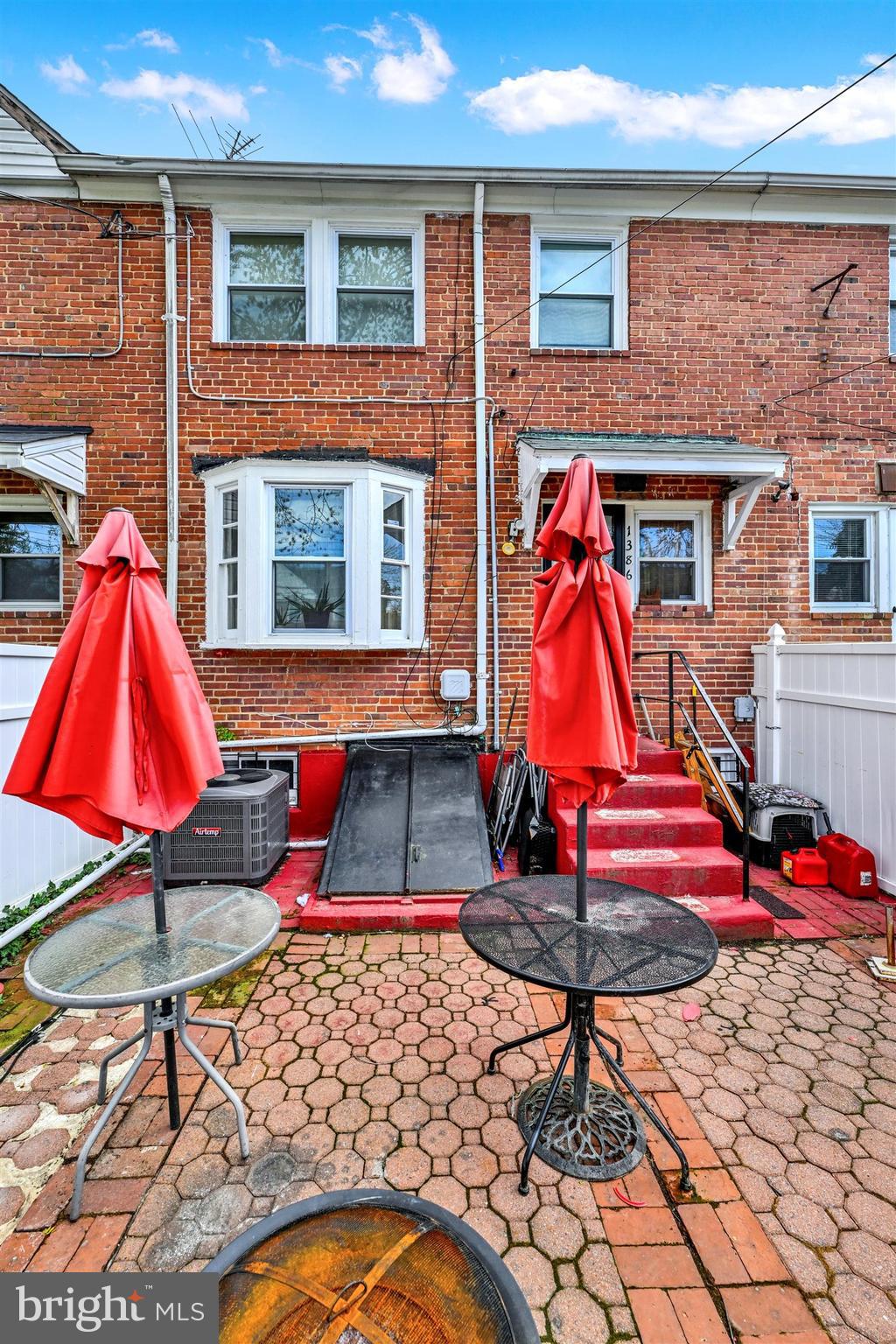 NORTHWOOD - Residential