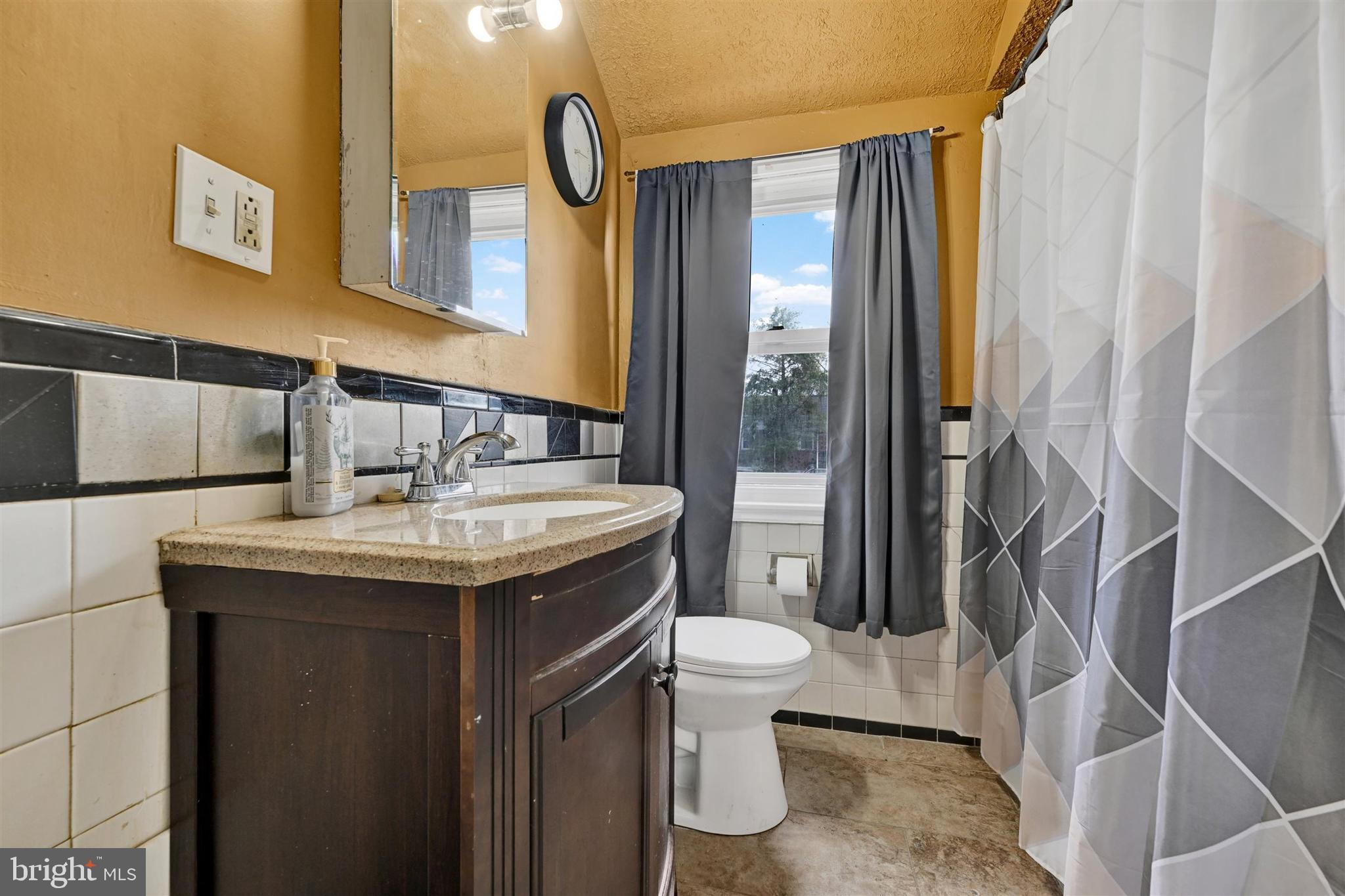 NORTHWOOD - Residential