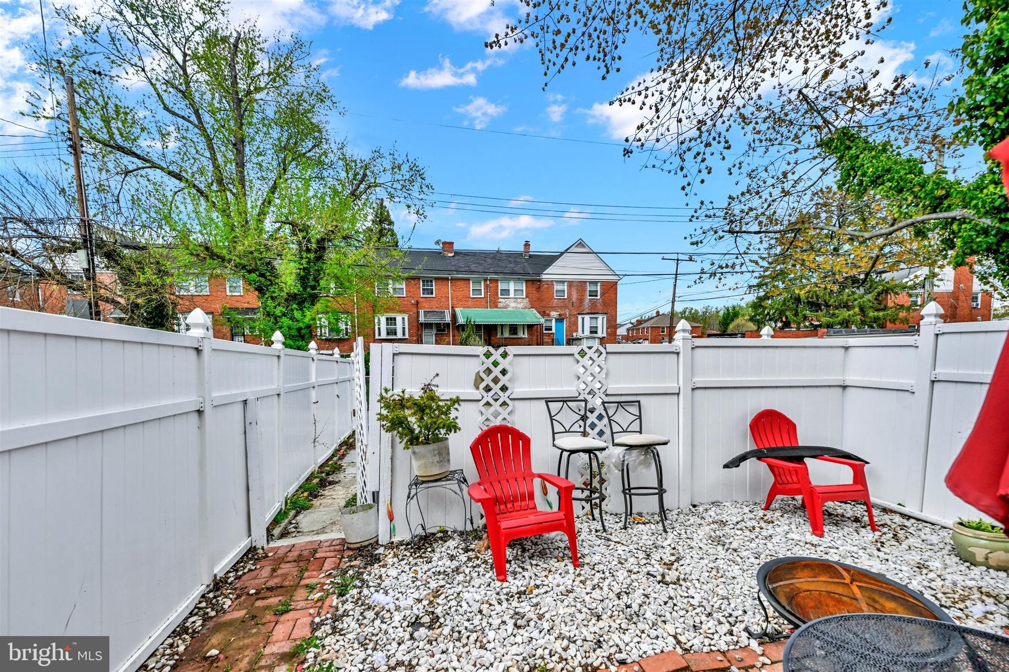 NORTHWOOD - Residential