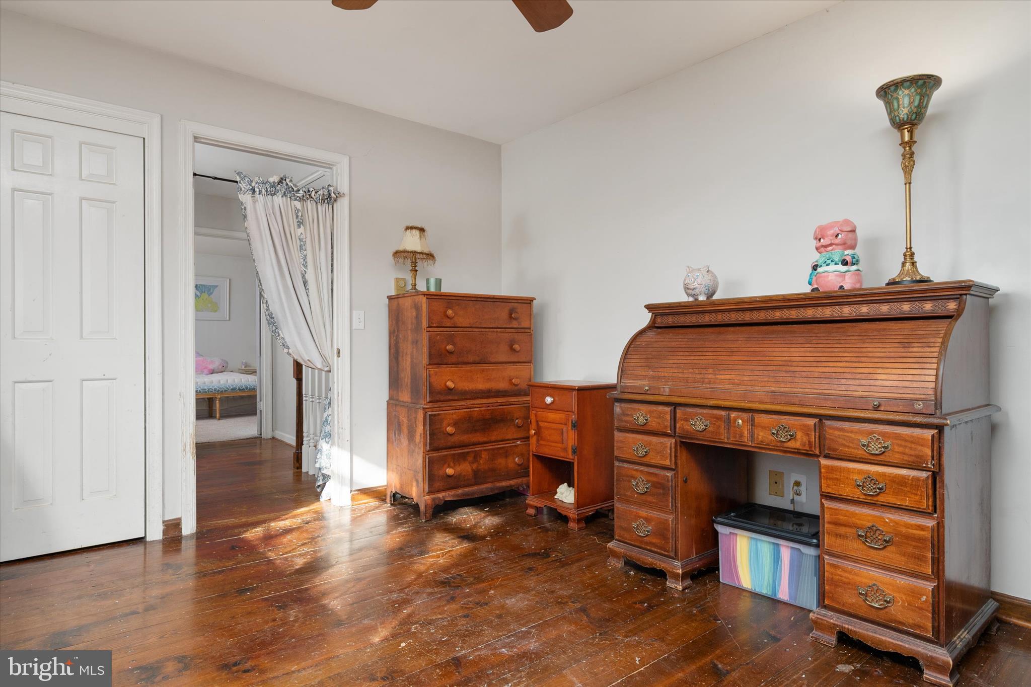 QUEEN ANNE ACRES - Residential