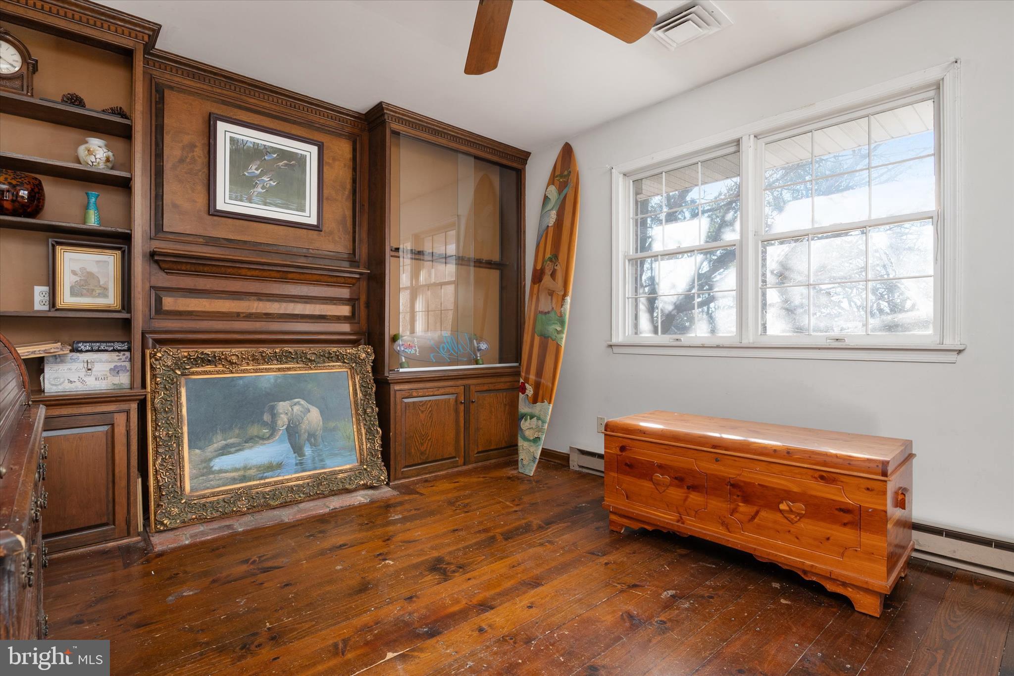 QUEEN ANNE ACRES - Residential