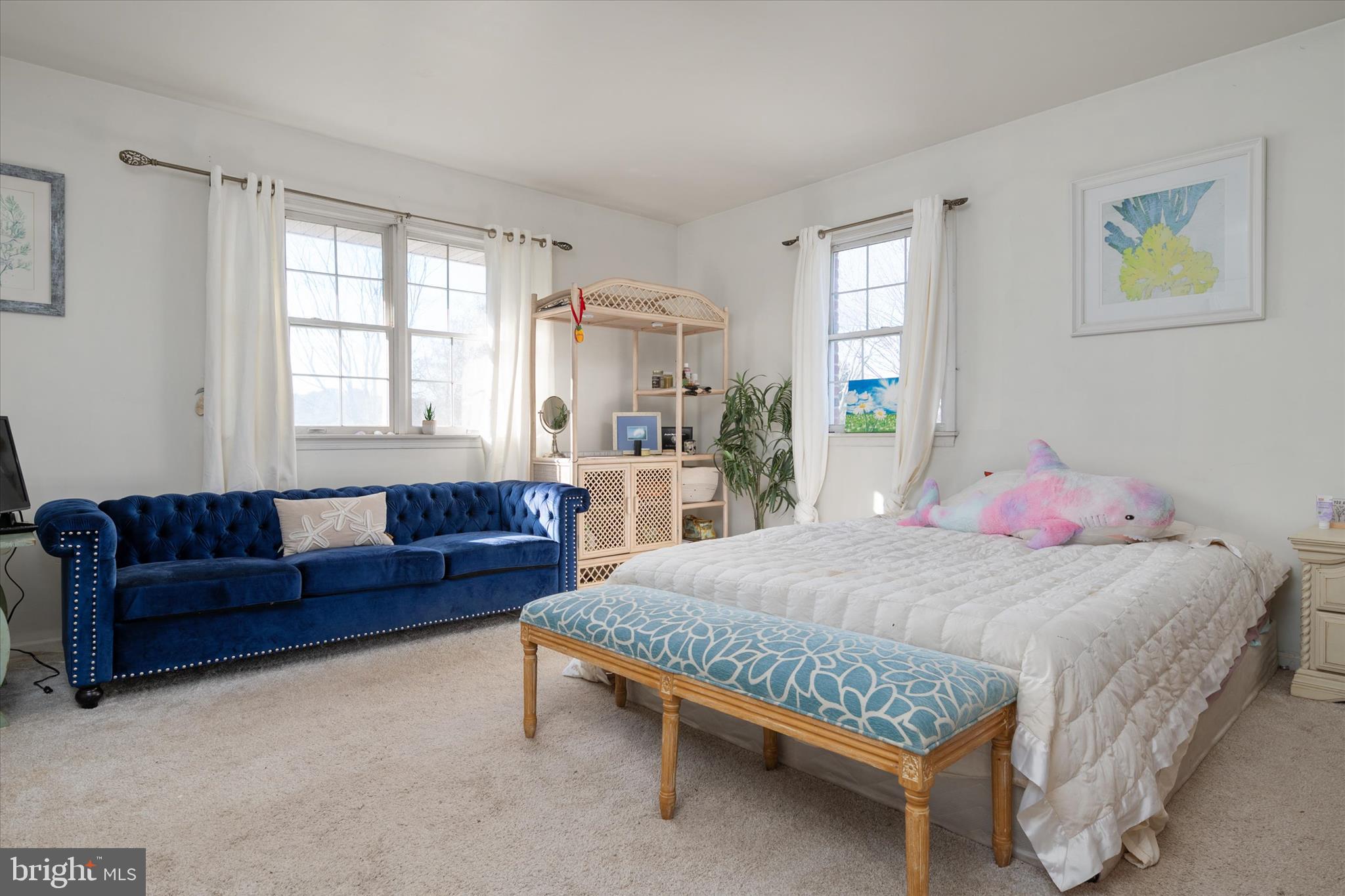 QUEEN ANNE ACRES - Residential