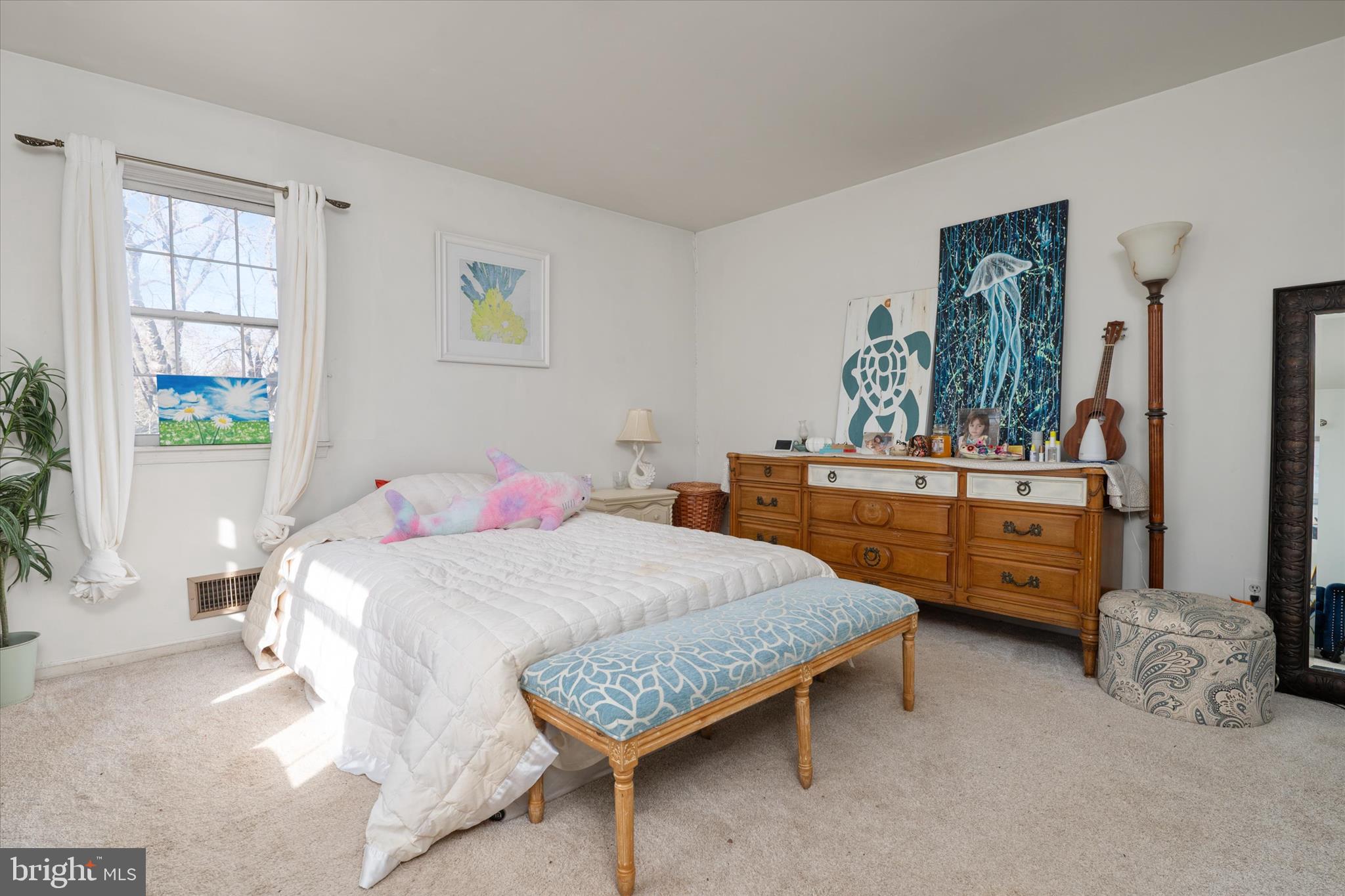 QUEEN ANNE ACRES - Residential