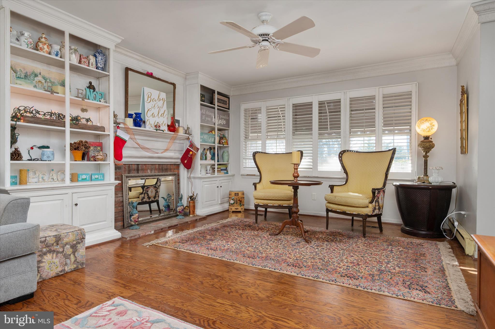 QUEEN ANNE ACRES - Residential