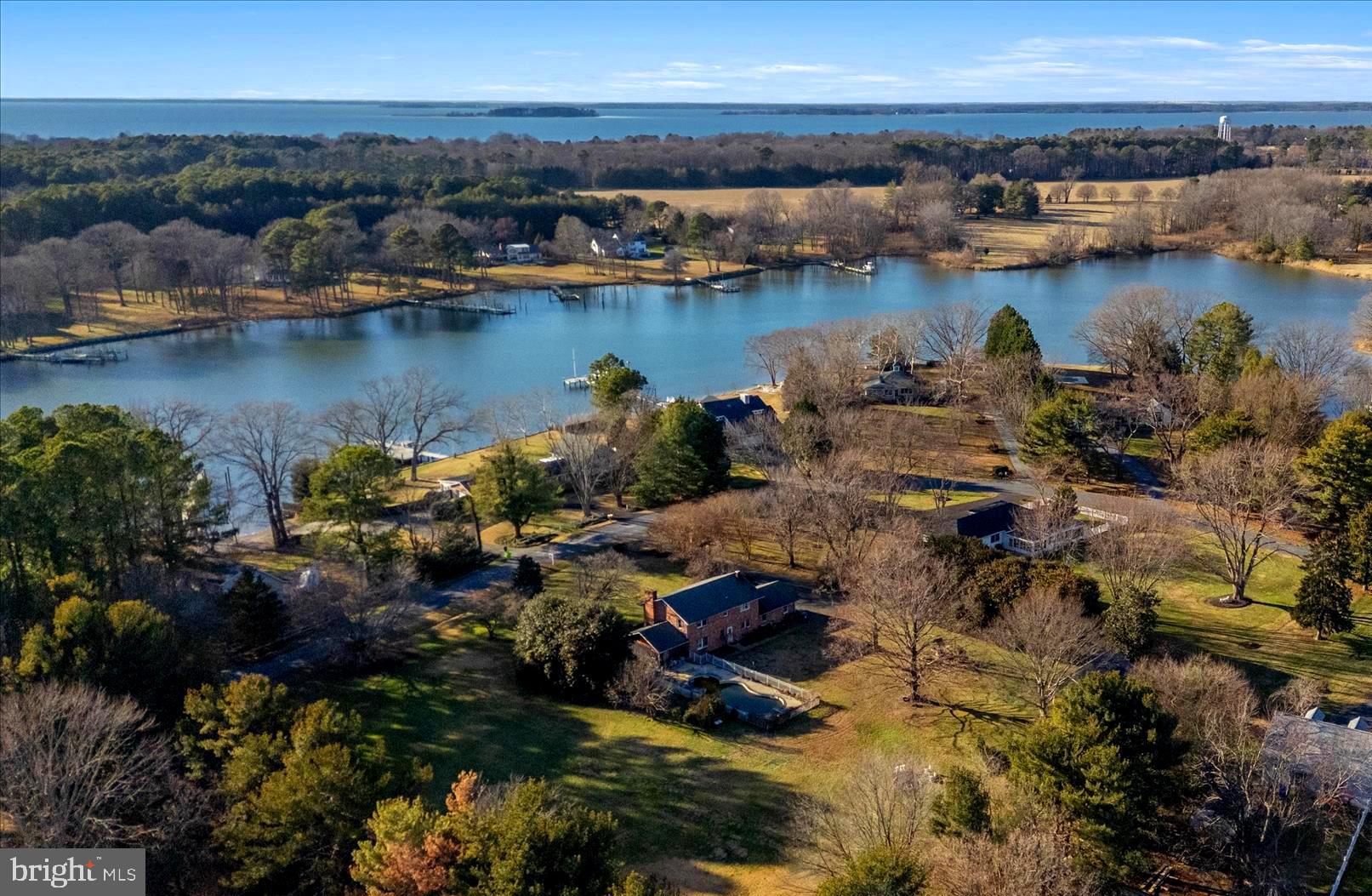 QUEEN ANNE ACRES - Residential