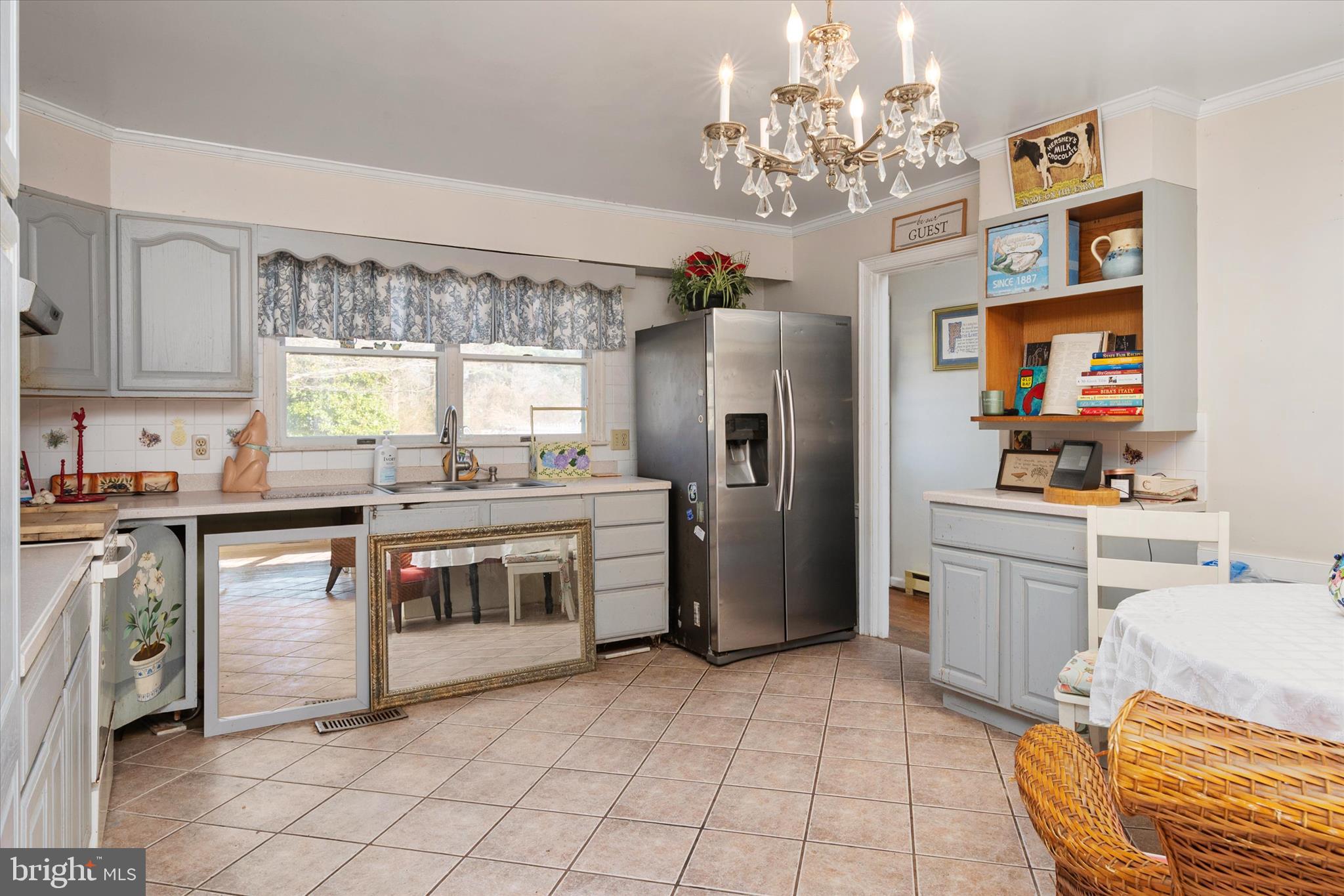 QUEEN ANNE ACRES - Residential