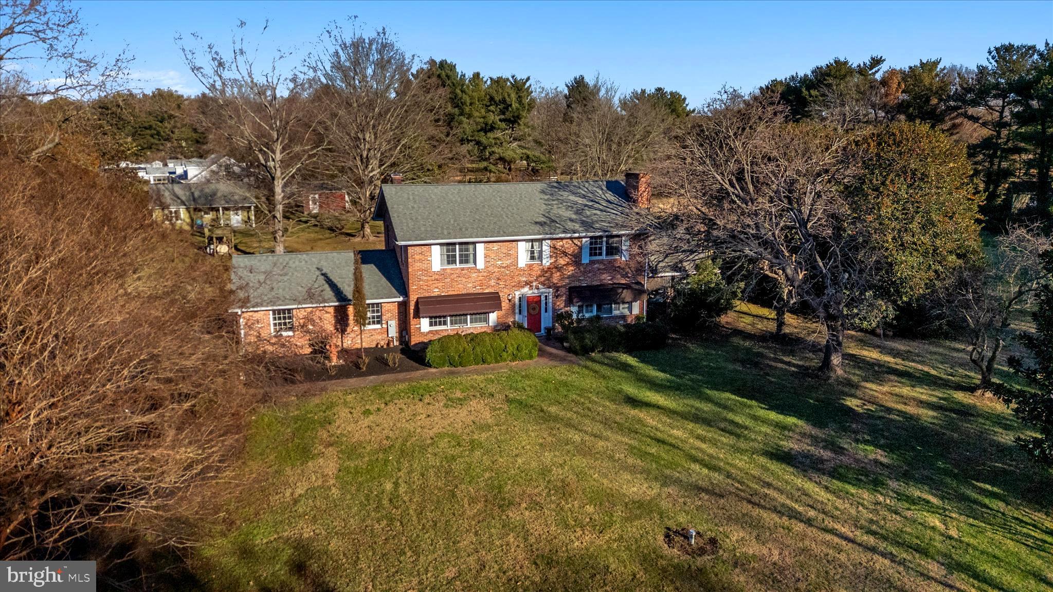 QUEEN ANNE ACRES - Residential