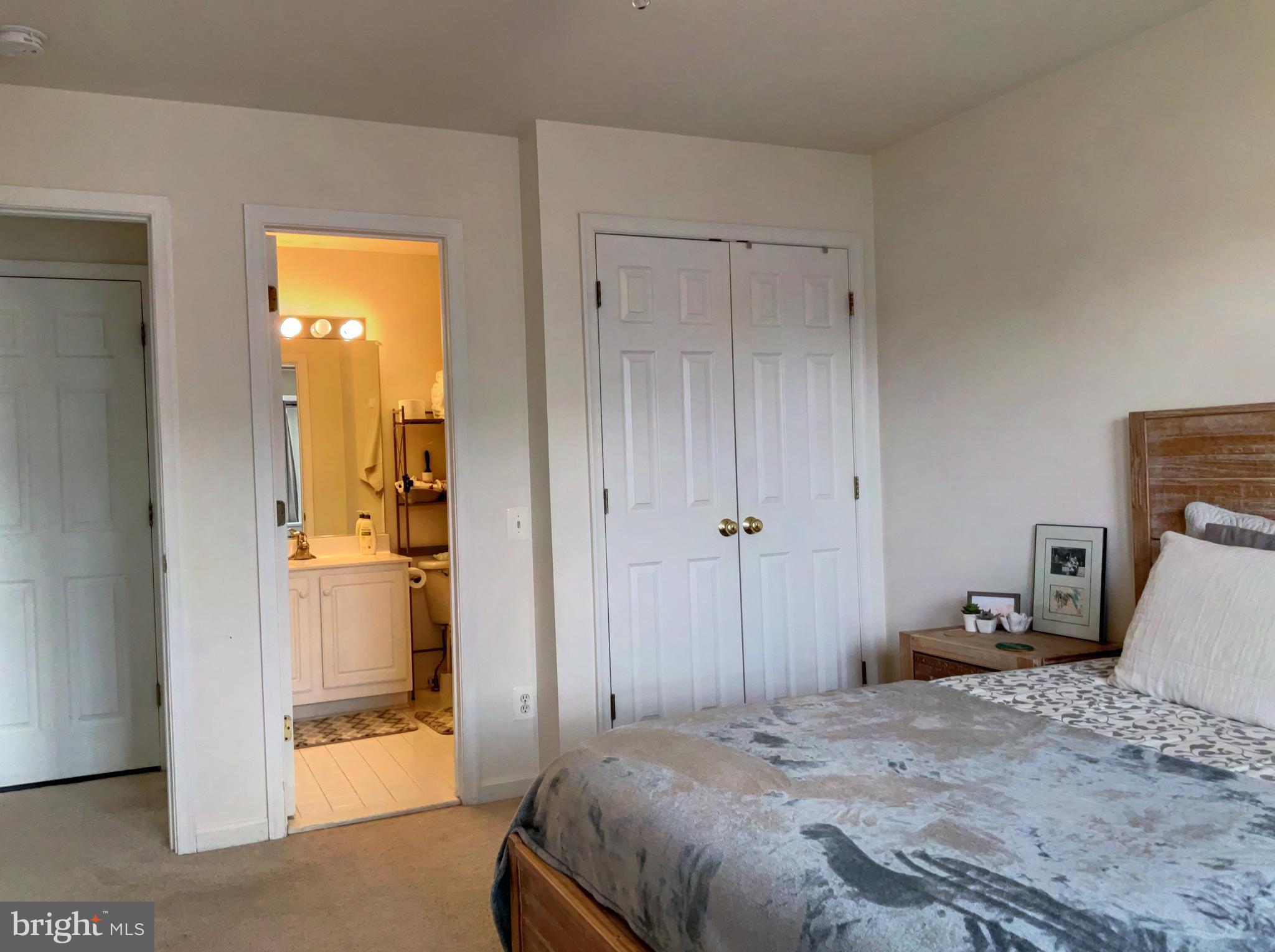 LOUDOUN PARKWAY CENTER - Residential Lease