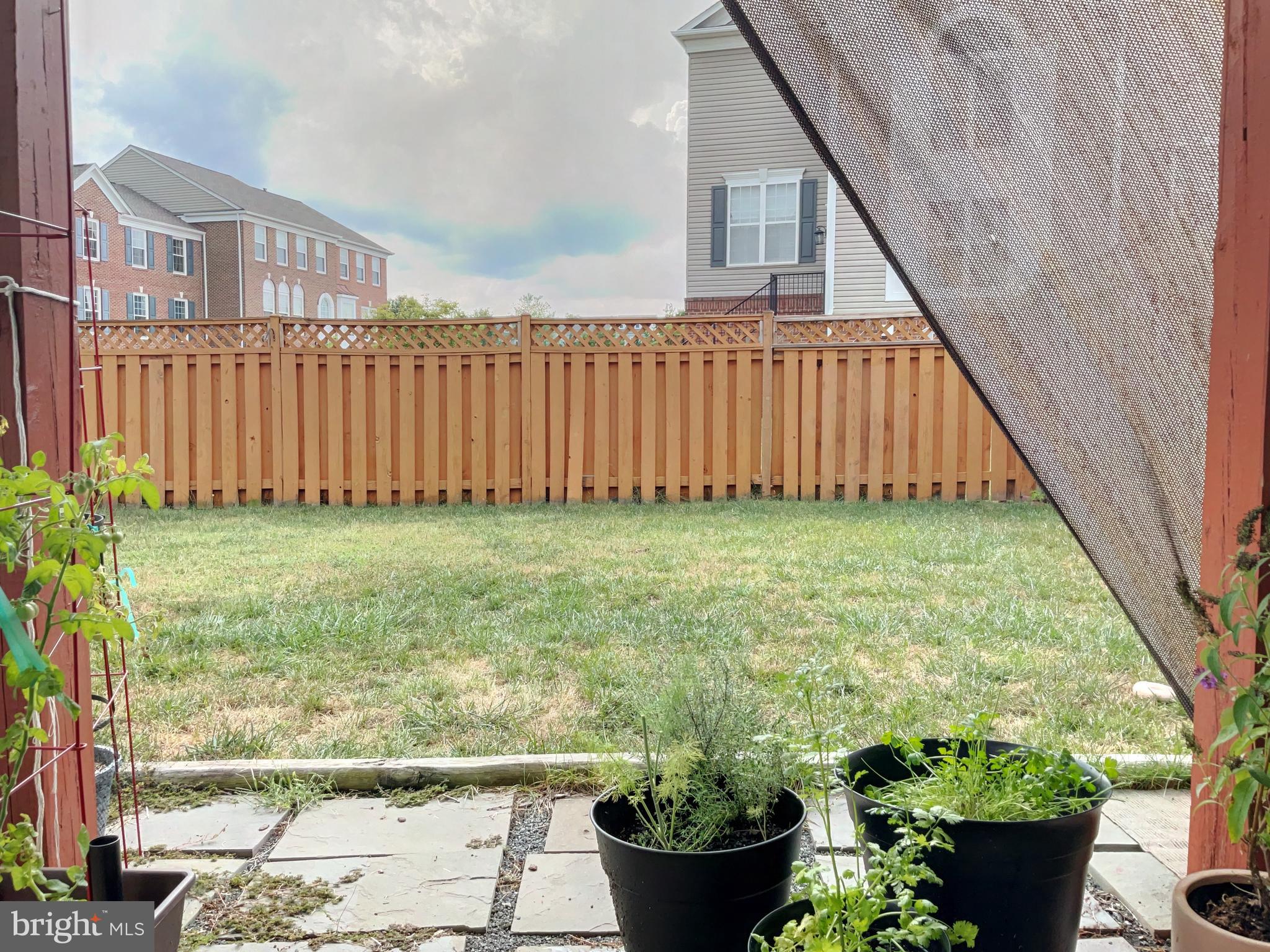 LOUDOUN PARKWAY CENTER - Residential Lease