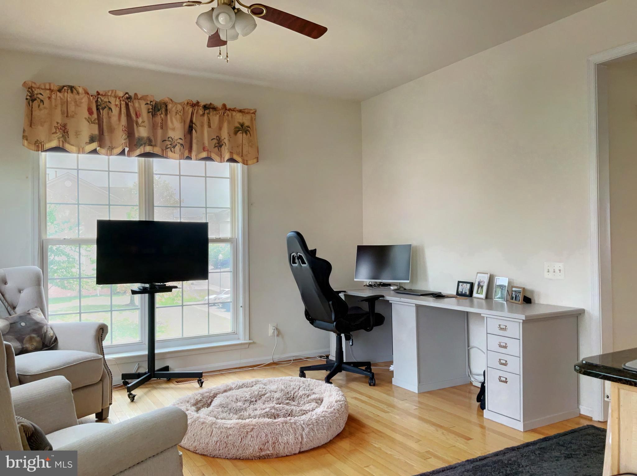 LOUDOUN PARKWAY CENTER - Residential Lease