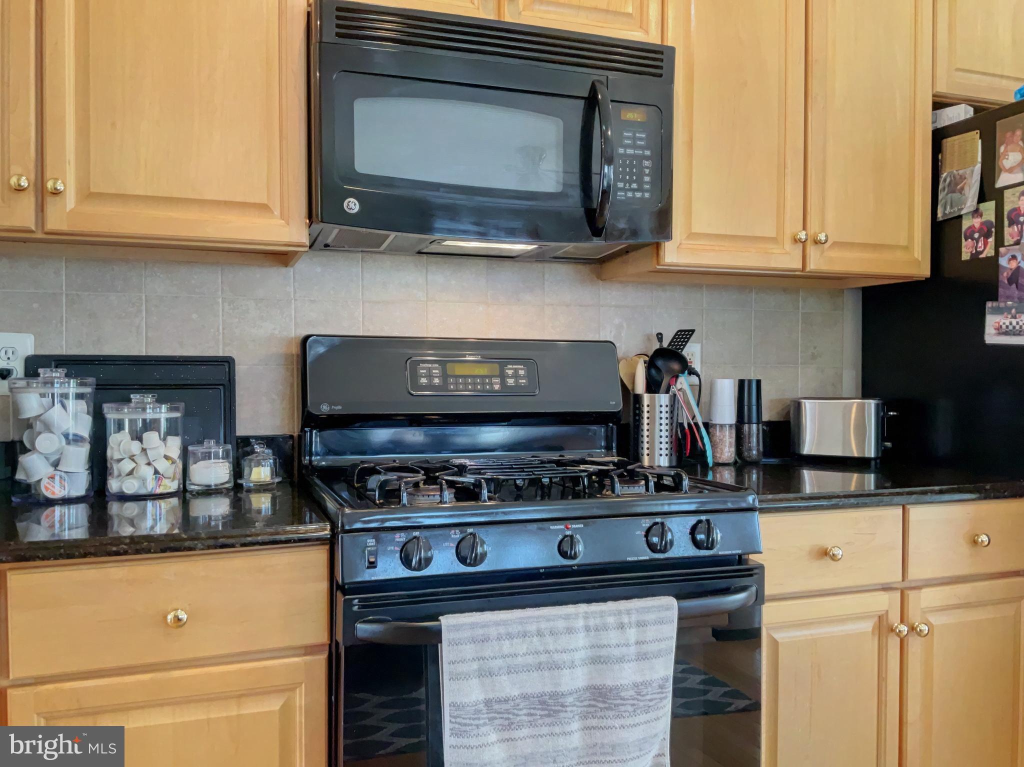 LOUDOUN PARKWAY CENTER - Residential Lease