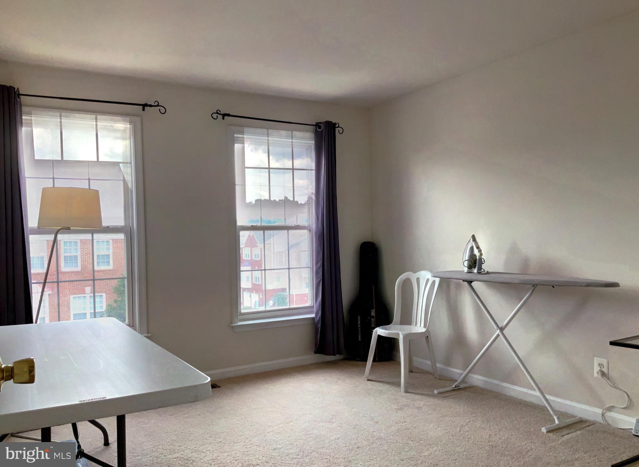 LOUDOUN PARKWAY CENTER - Residential Lease