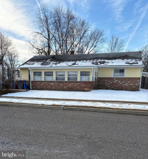 Photo of 813 Mount Road, BURLINGTON, NJ 08016 (MLS # NJBL2104226)