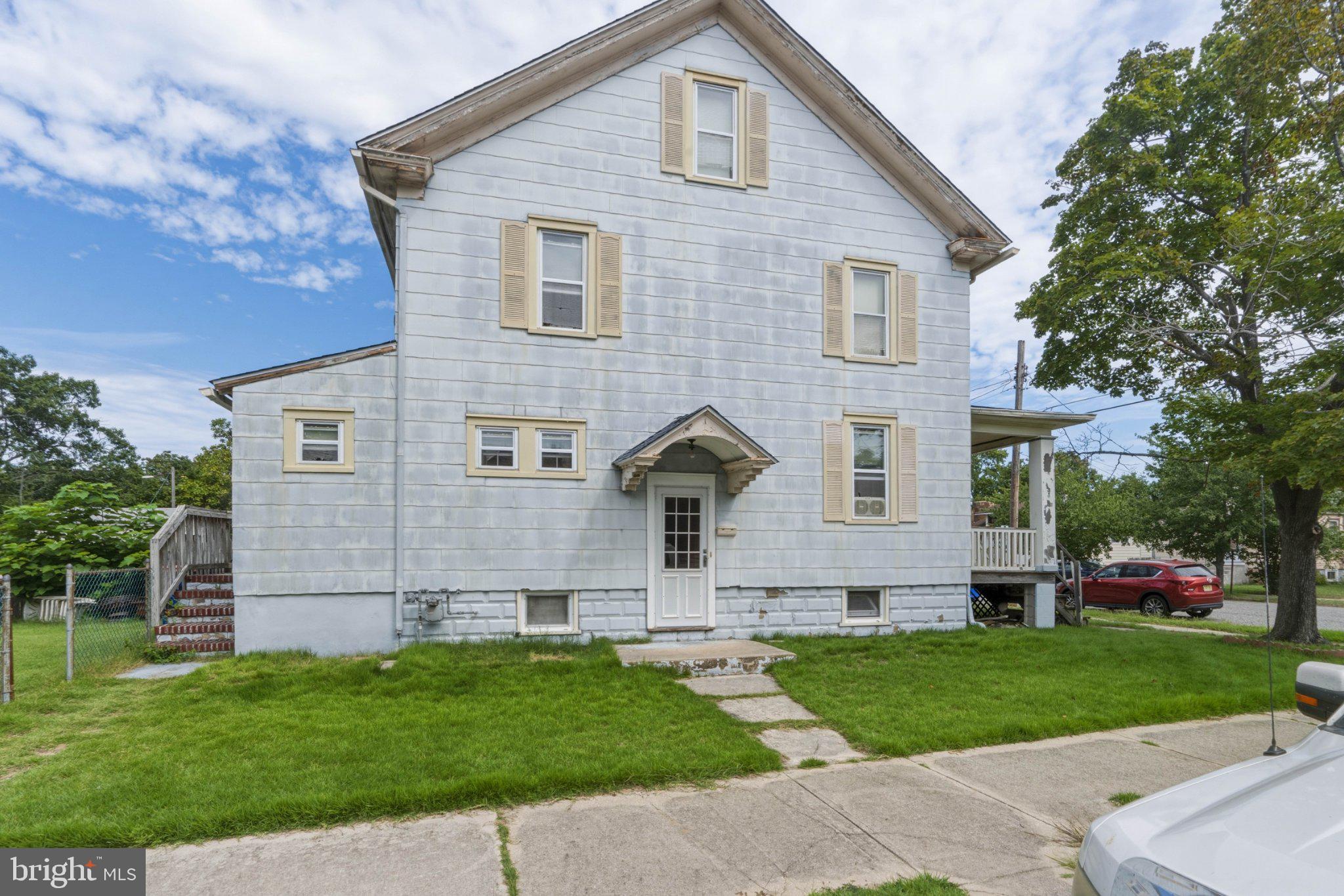 800 N 5TH STREET