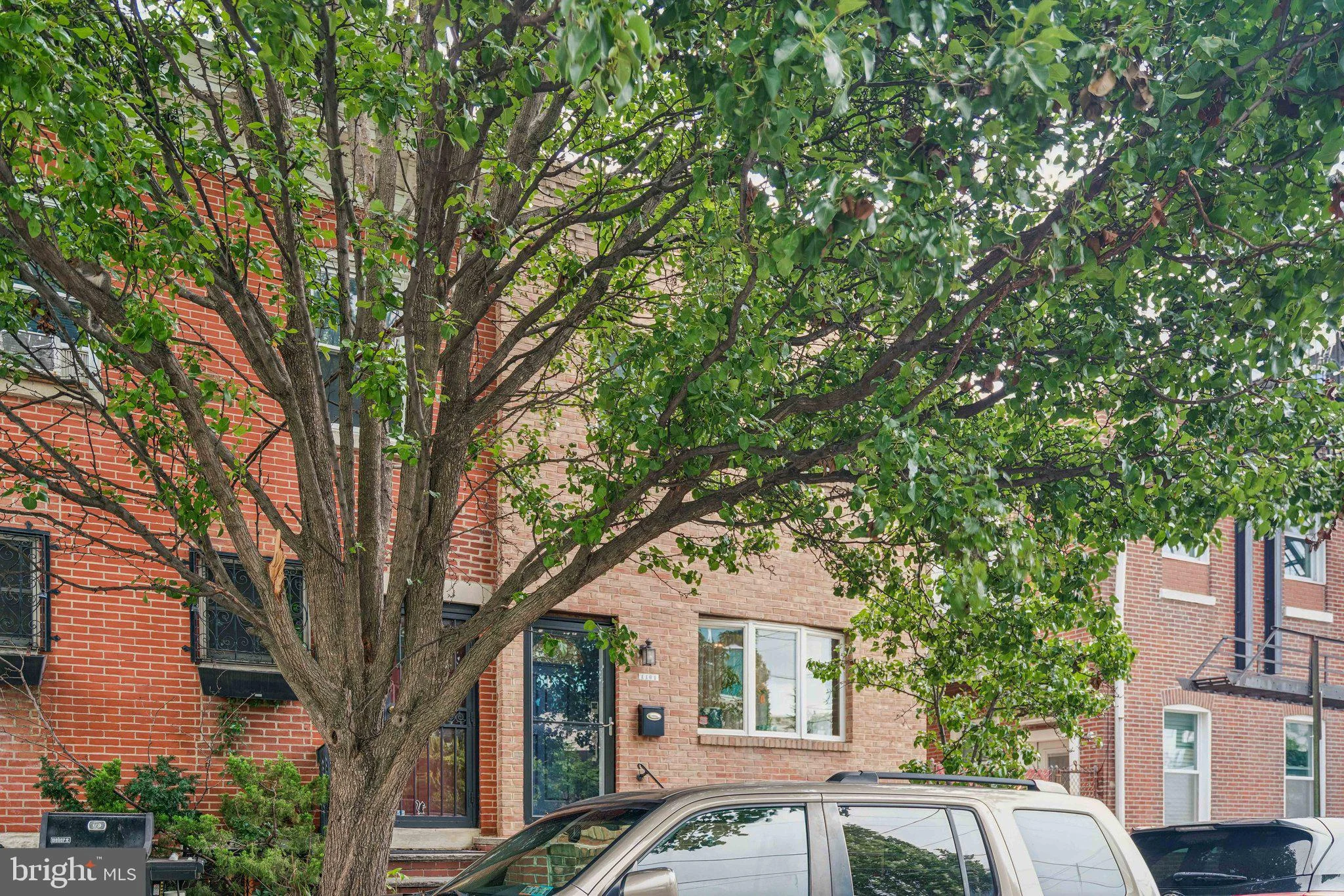 1161 S Juniper Street, Philadelphia, PA, 19147