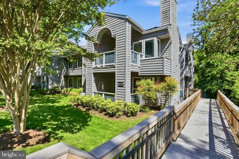 Photo of 11737 Summerchase Circle #A, RESTON, VA 20194 (MLS # VAFX2308326)