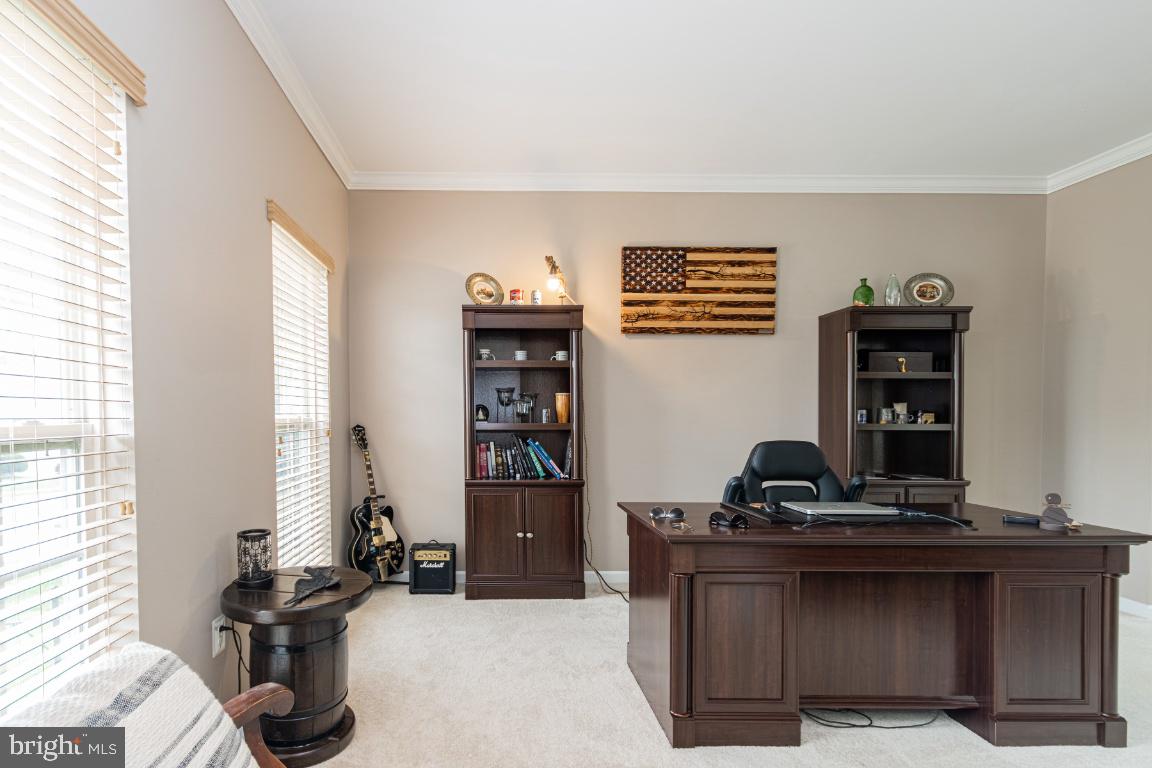 5624 IVY HILL DRIVE