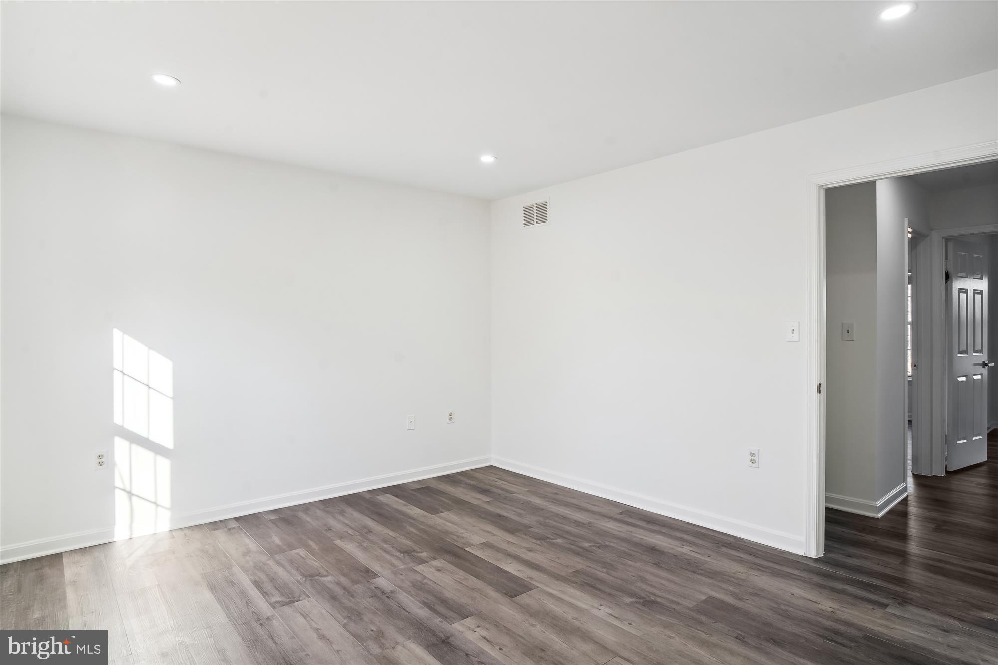 DAMASCUS VALLEY PARK - Residential