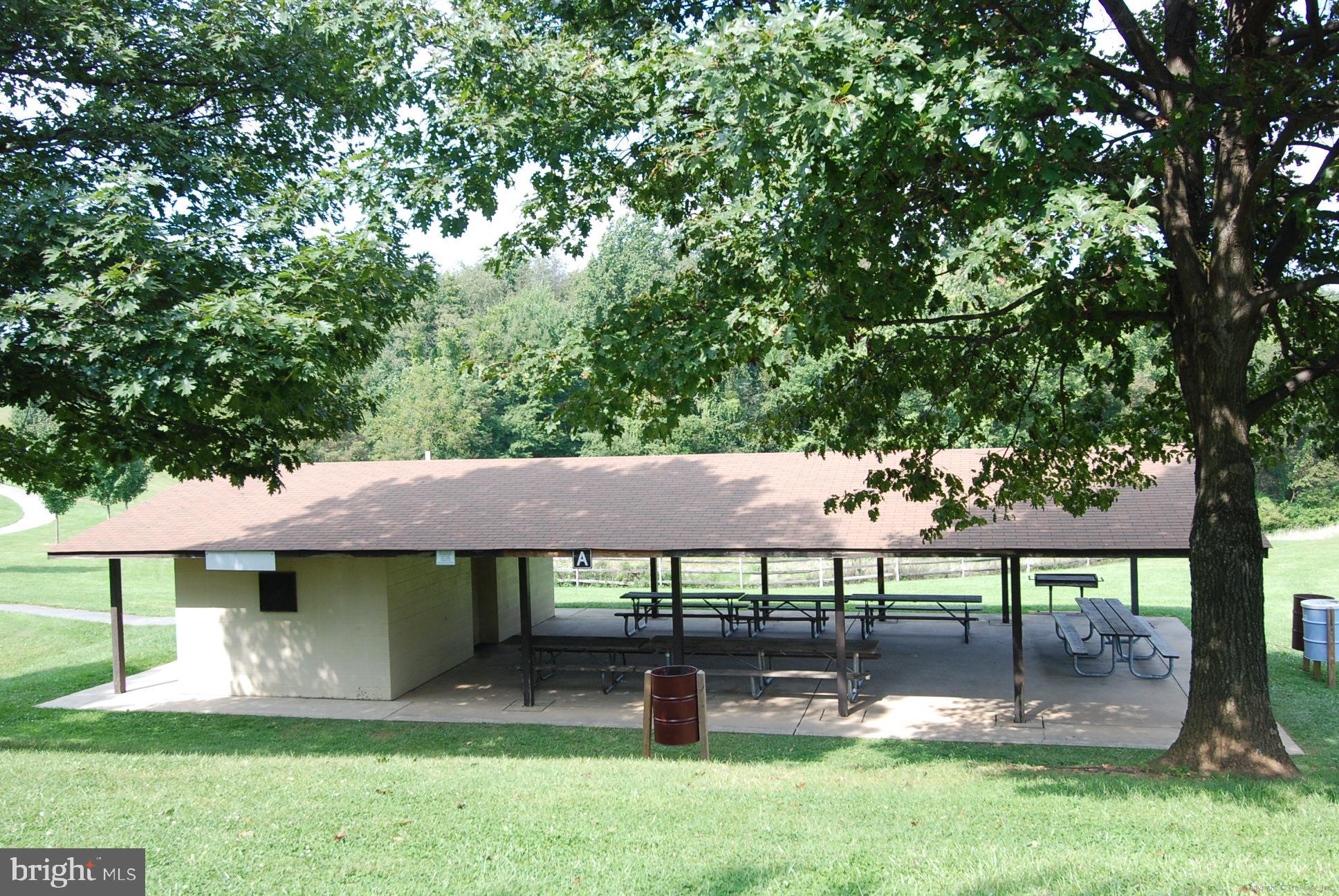 DAMASCUS VALLEY PARK - Residential