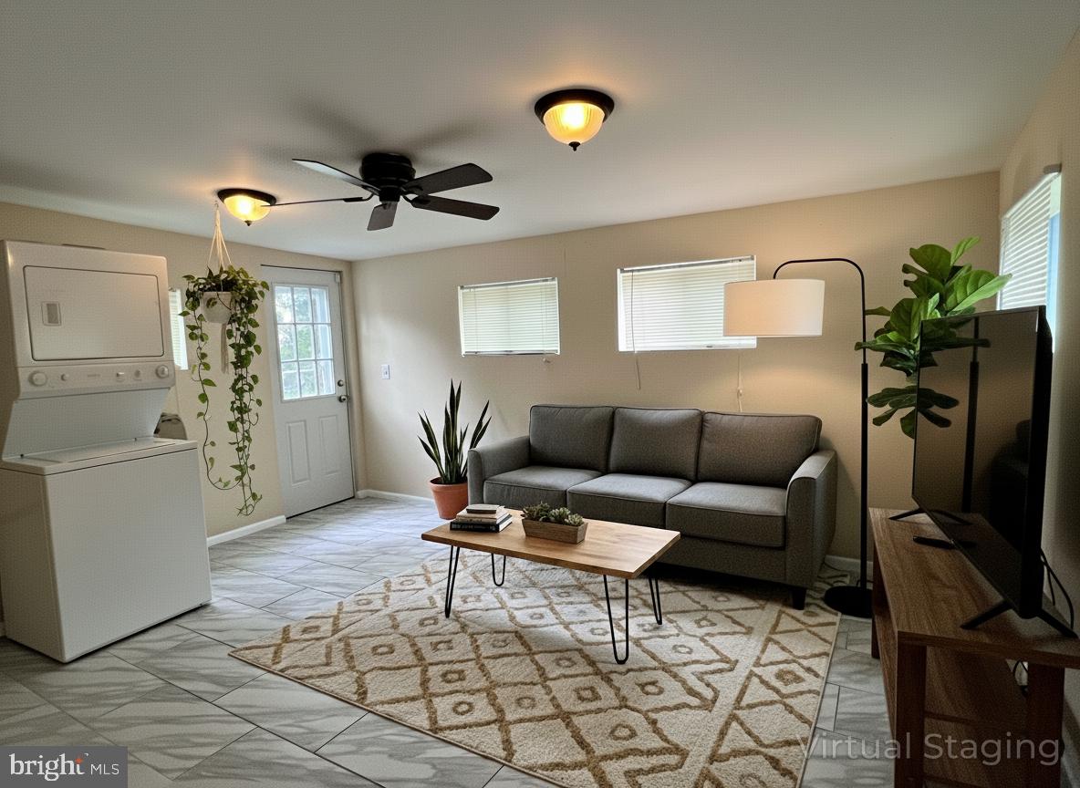 ROYALE GARDENS - Residential Lease