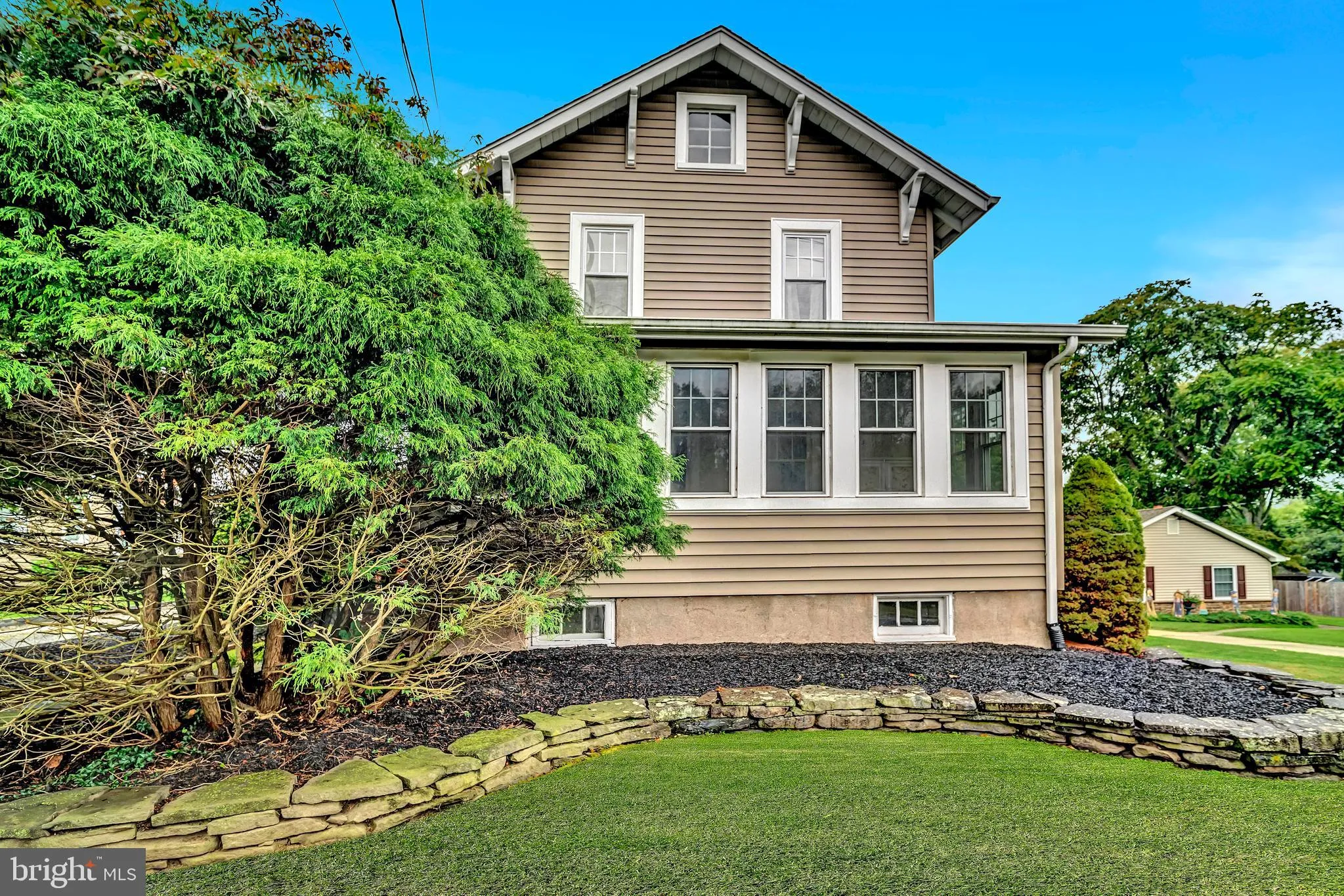 Lawrence Twp, New Jersey 08648, United States, 3 Bedrooms Bedrooms, ,2 BathroomsBathrooms,Residential,Active,217850