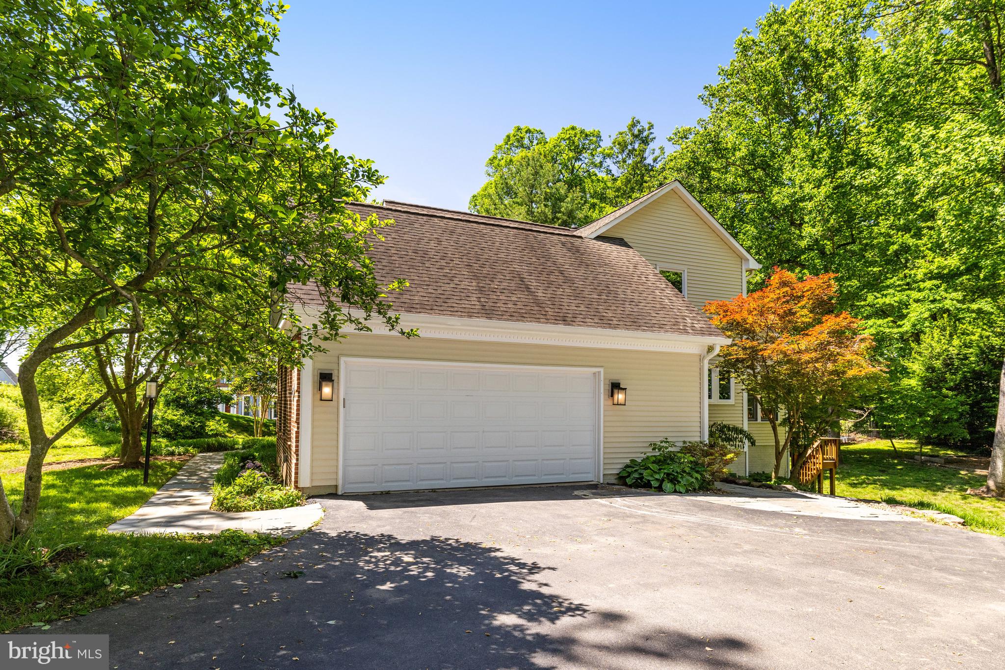 BROOKSIDE - Residential