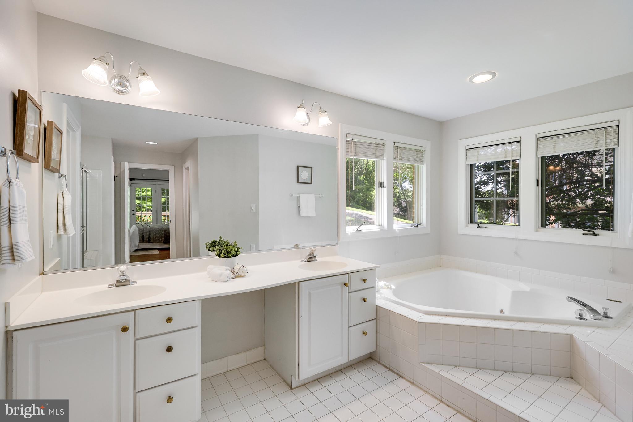 BROOKSIDE - Residential