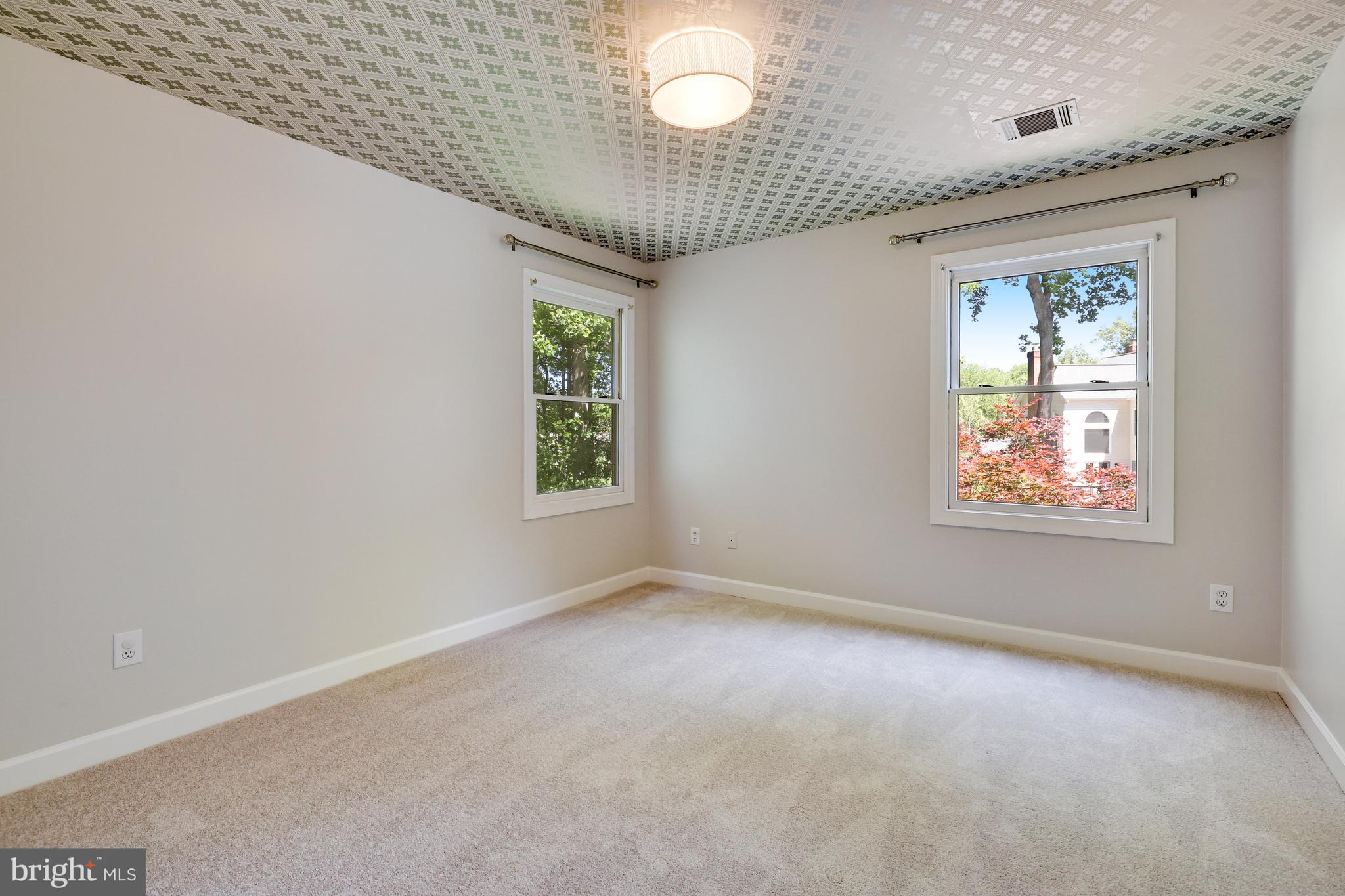 BROOKSIDE - Residential