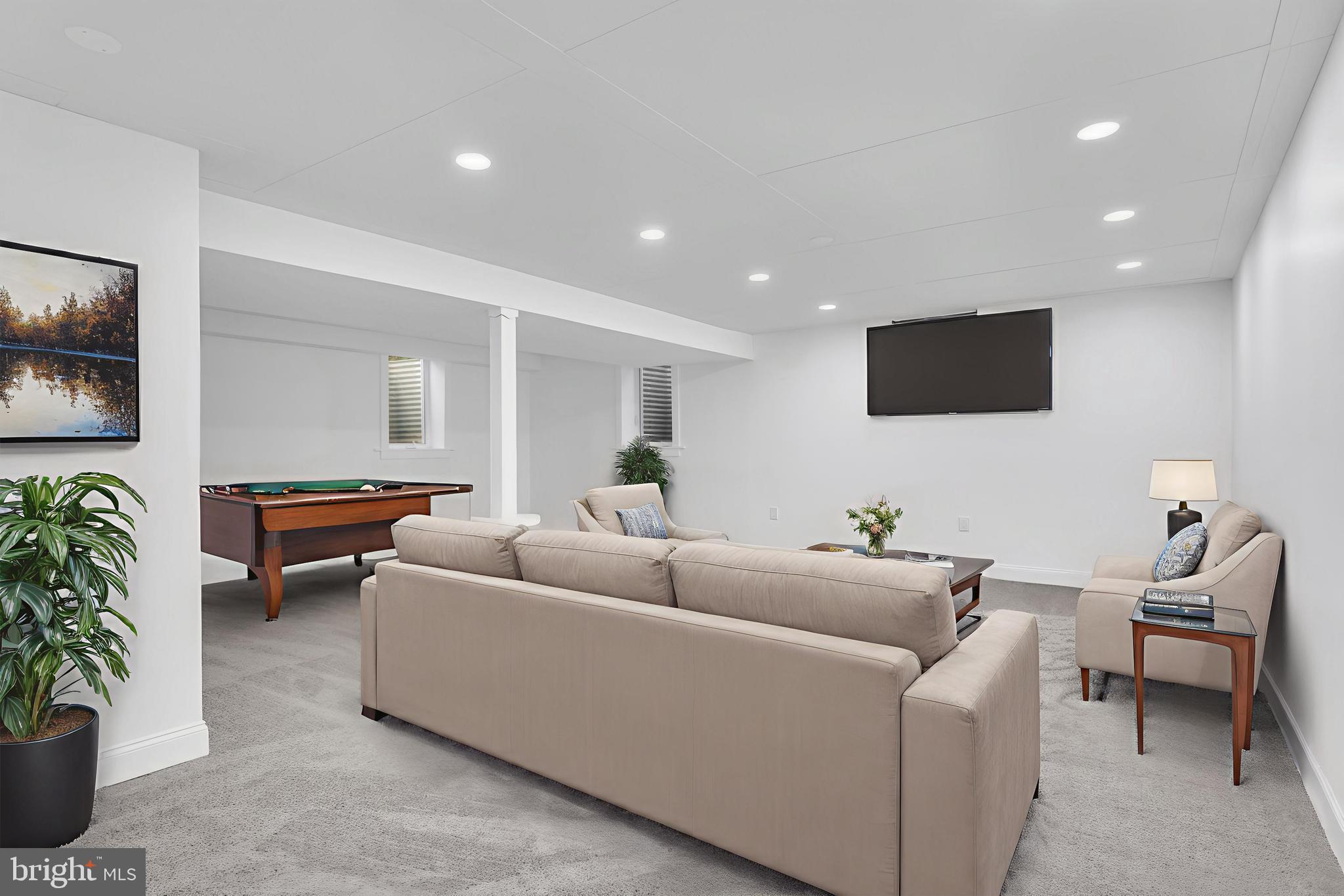 CHAMBERS HILL - Residential