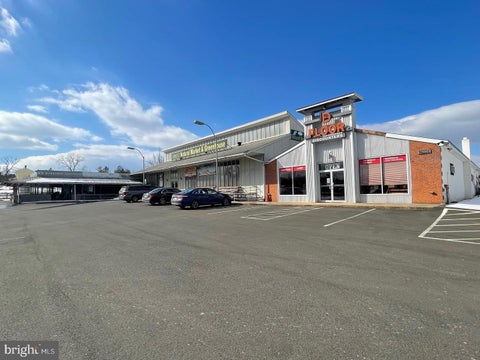 Photo of 16326 Lee Highway, GAINESVILLE, VA 20155 (MLS # VAPW2122974)