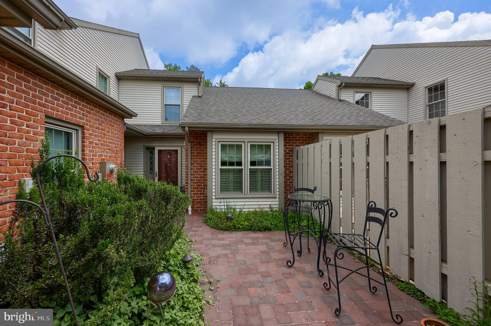 29 CAMBRIDGE DRIVE