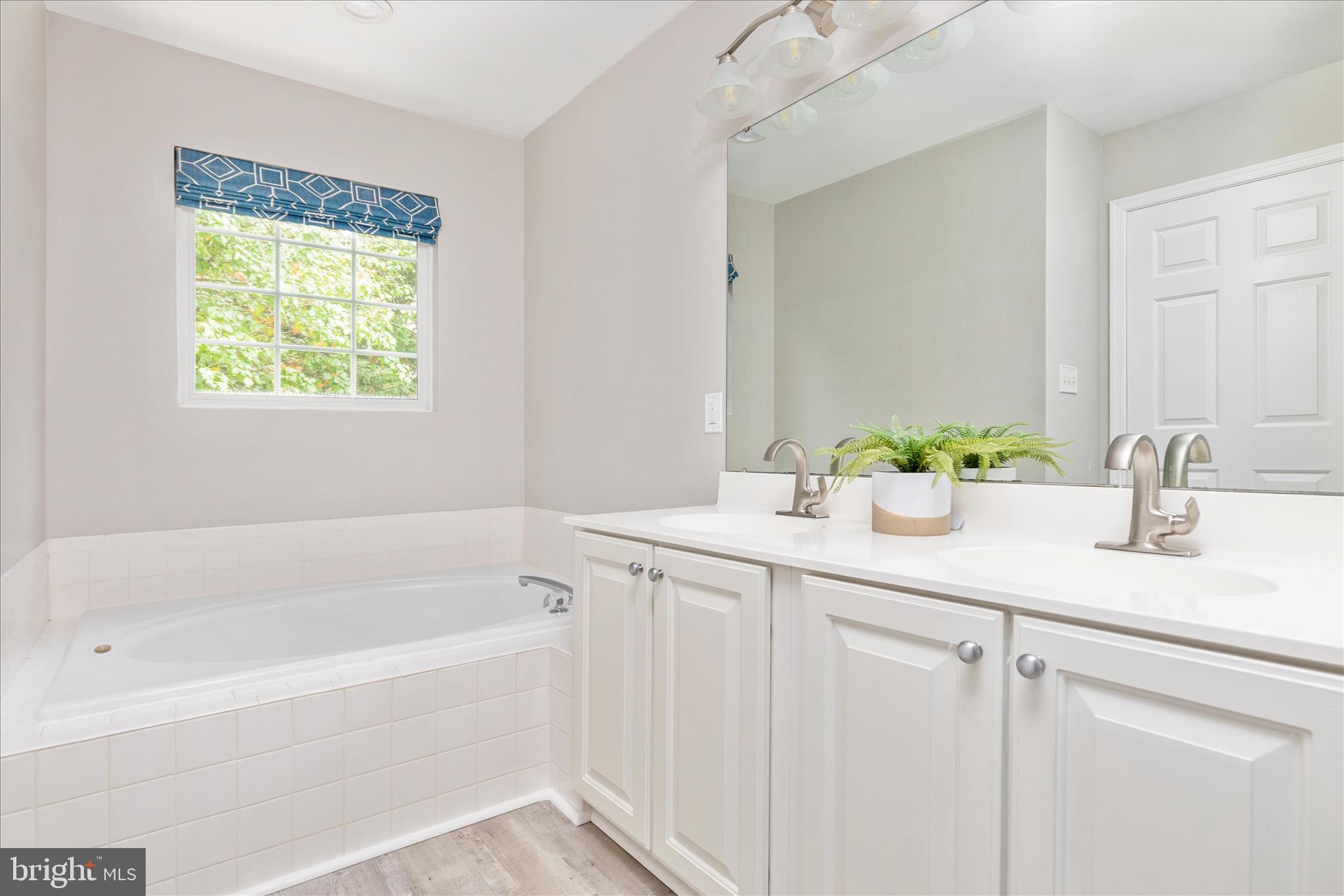 SOMERSET CROSSING - Residential