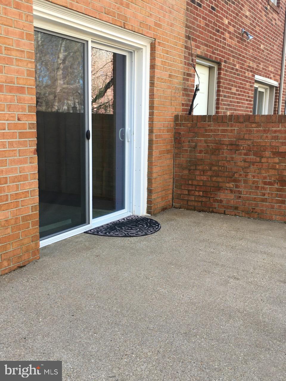 SPRING VALLEY - Residential Lease