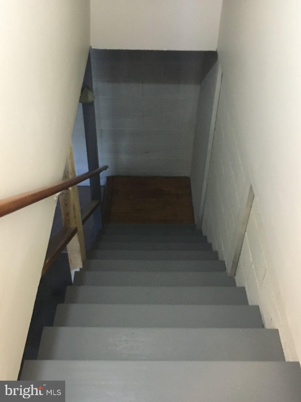 SPRING VALLEY - Residential Lease