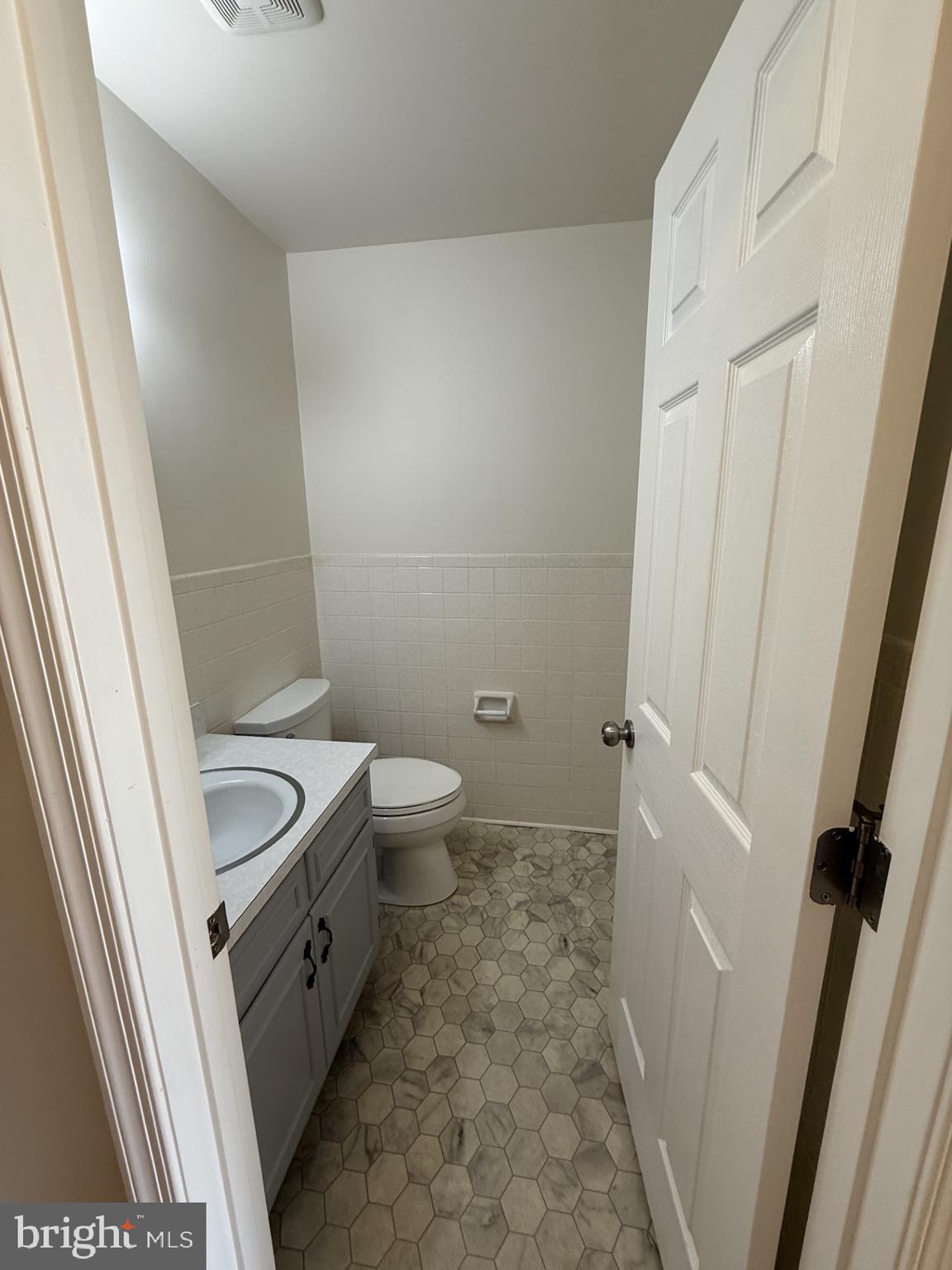 SPRING VALLEY - Residential Lease