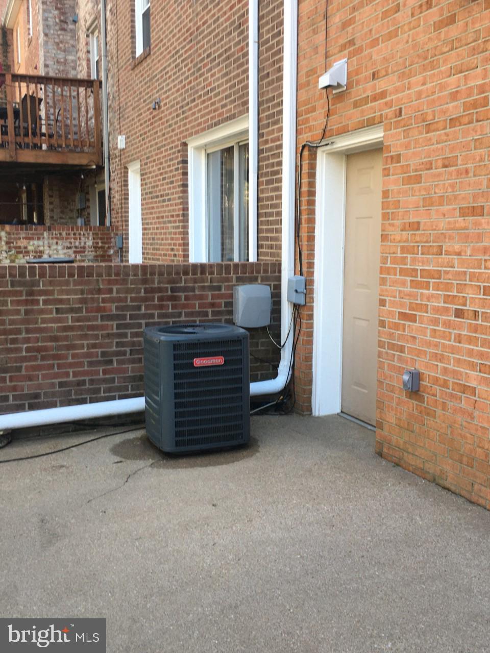 SPRING VALLEY - Residential Lease