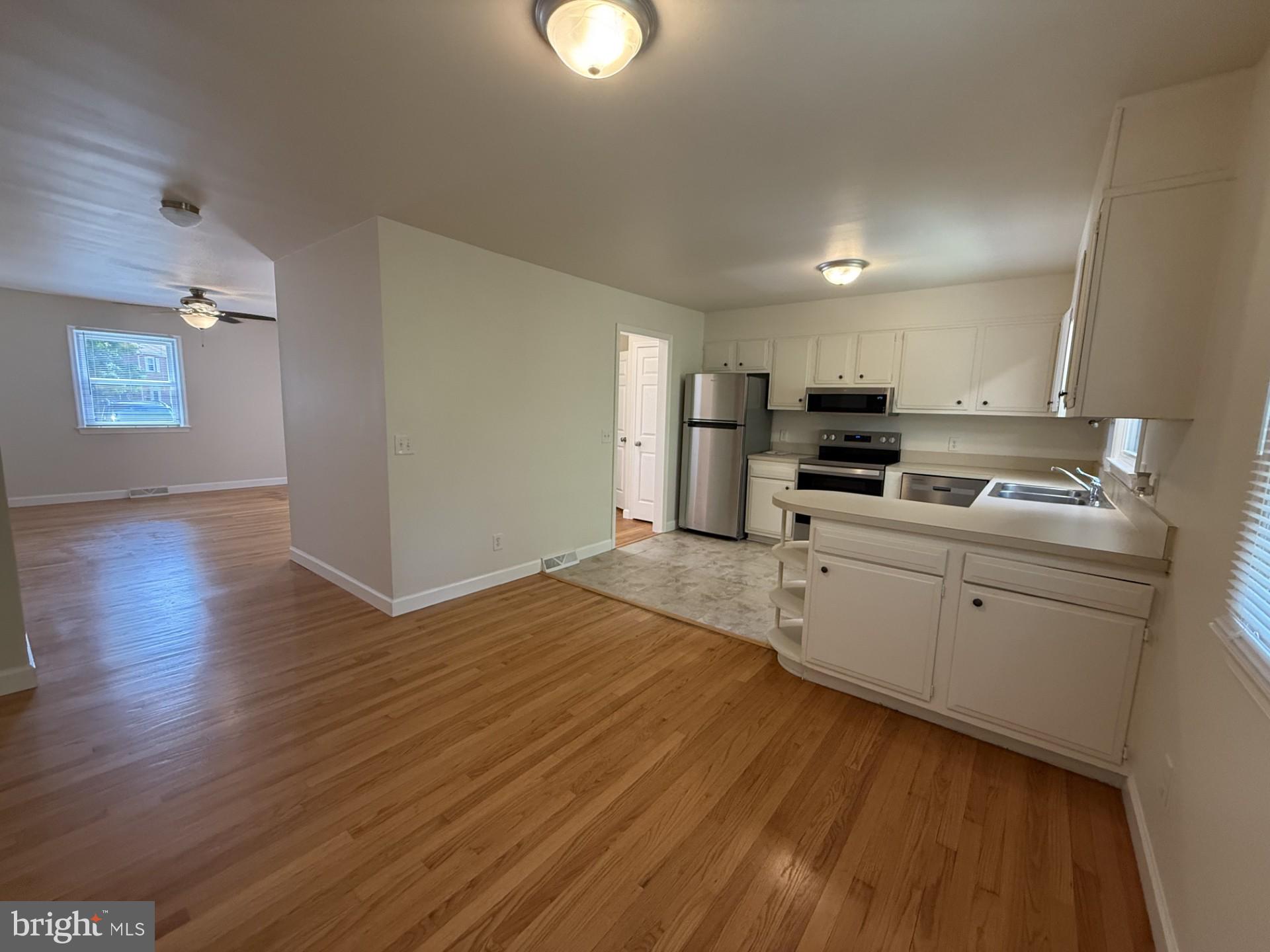 SPRING VALLEY - Residential Lease